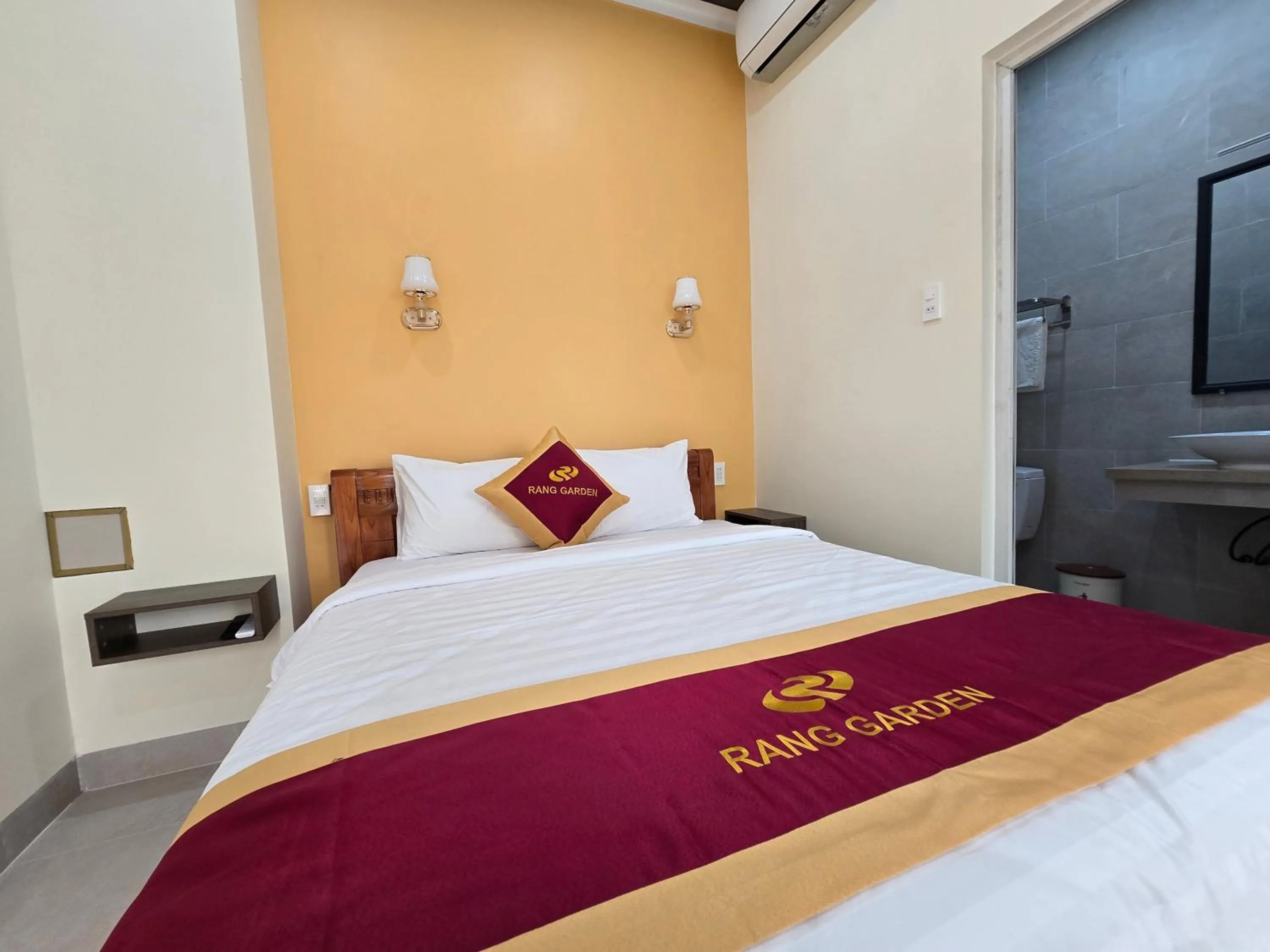 Bed in Rang Garden Bungalow