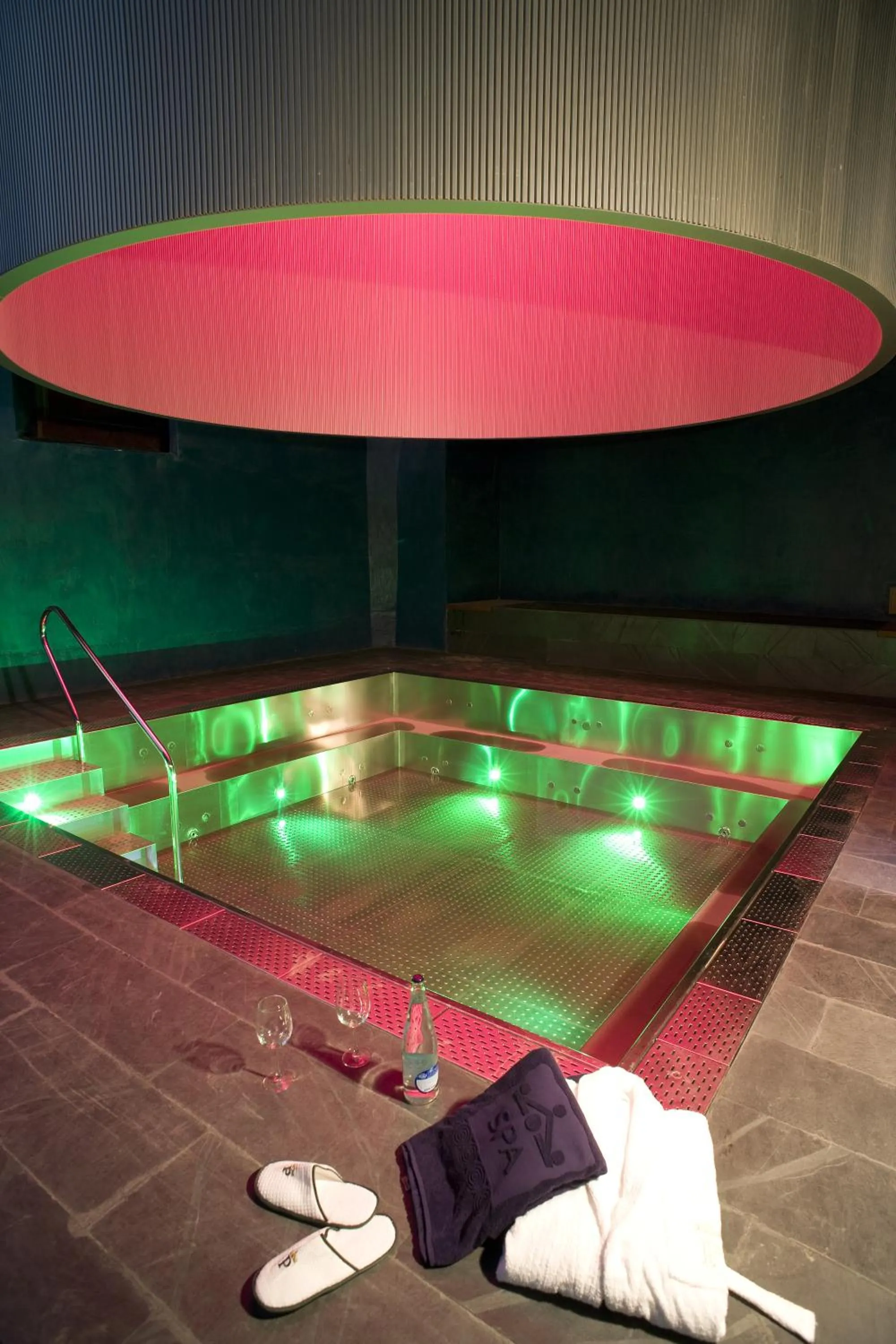 Spa and wellness centre/facilities in Parador de Alcalá de Henares