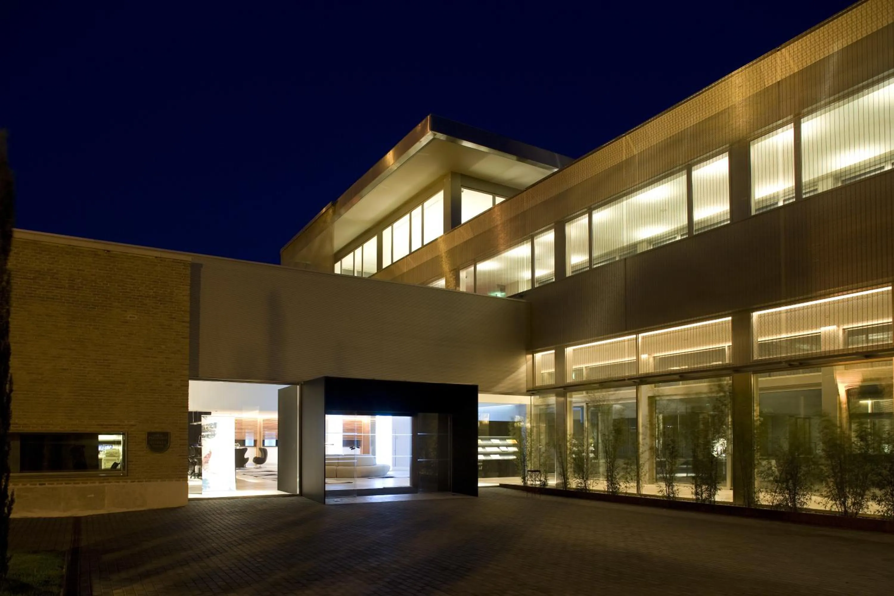 Facade/entrance in Parador de Alcalá de Henares