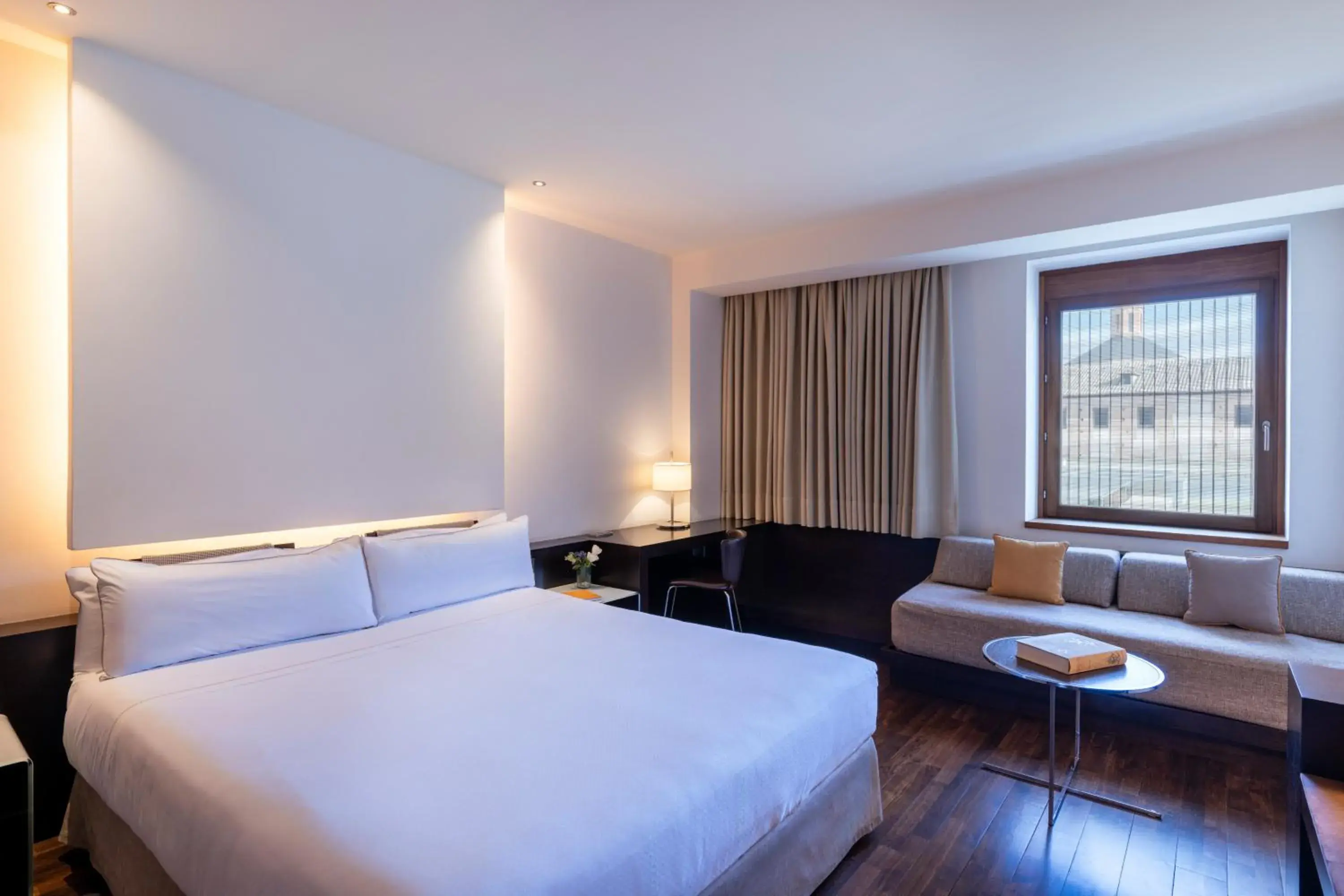 Bedroom, Bed in Parador de Alcalá de Henares Bedroom, Bed in Parador de Alcalá de Henares