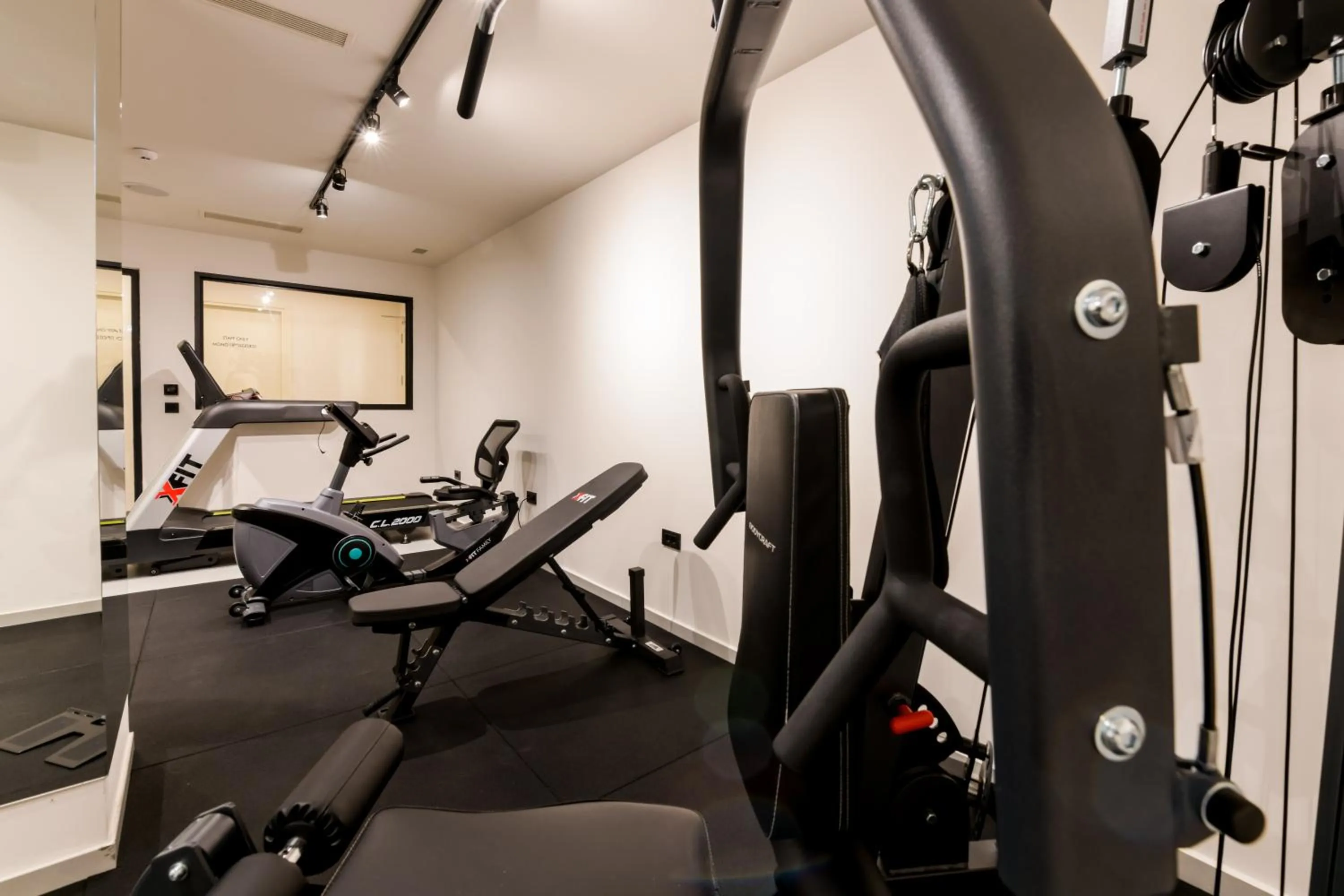 Fitness centre/facilities in Canadian Hotel