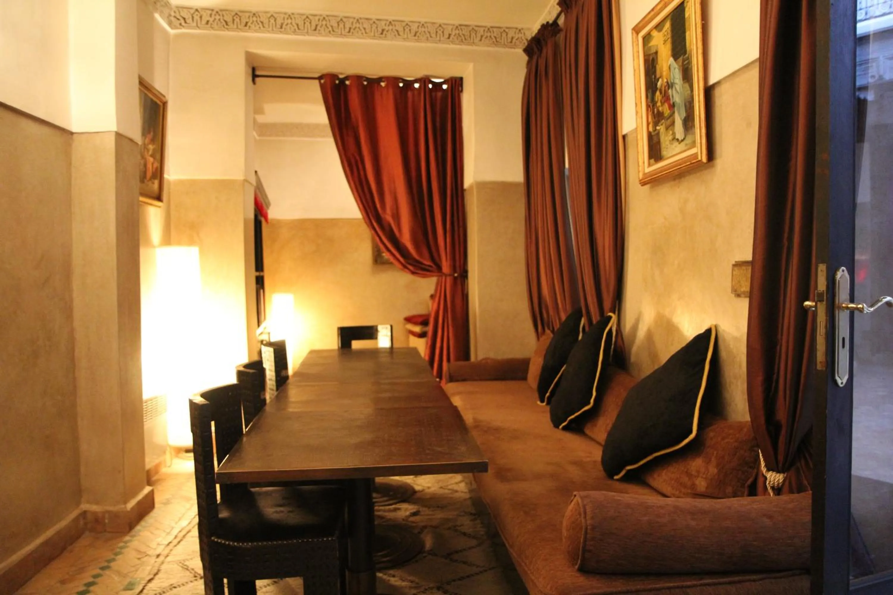 Restaurant/places to eat in Riad Terra Bahia