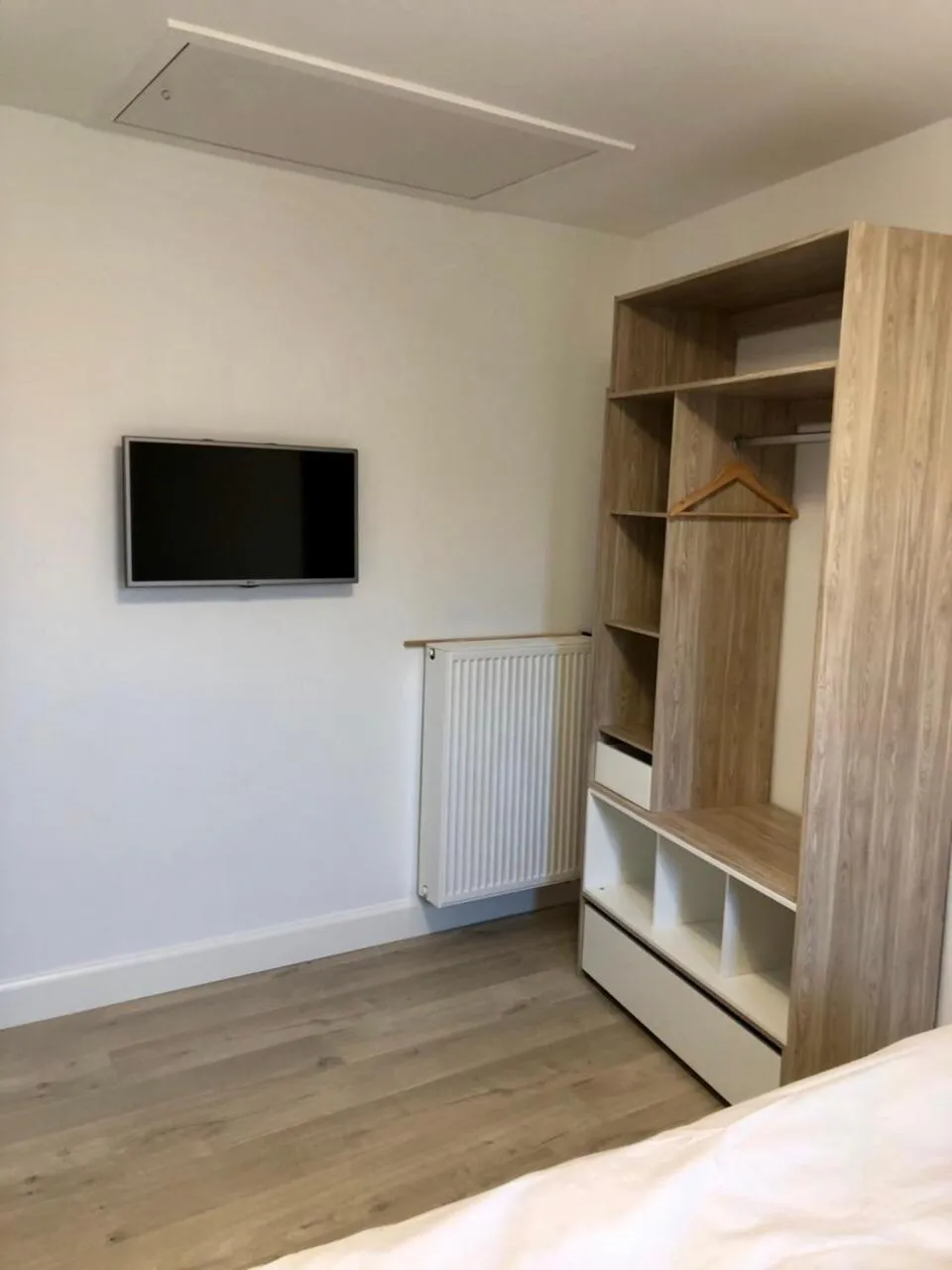 TV and multimedia, Bed in Inga