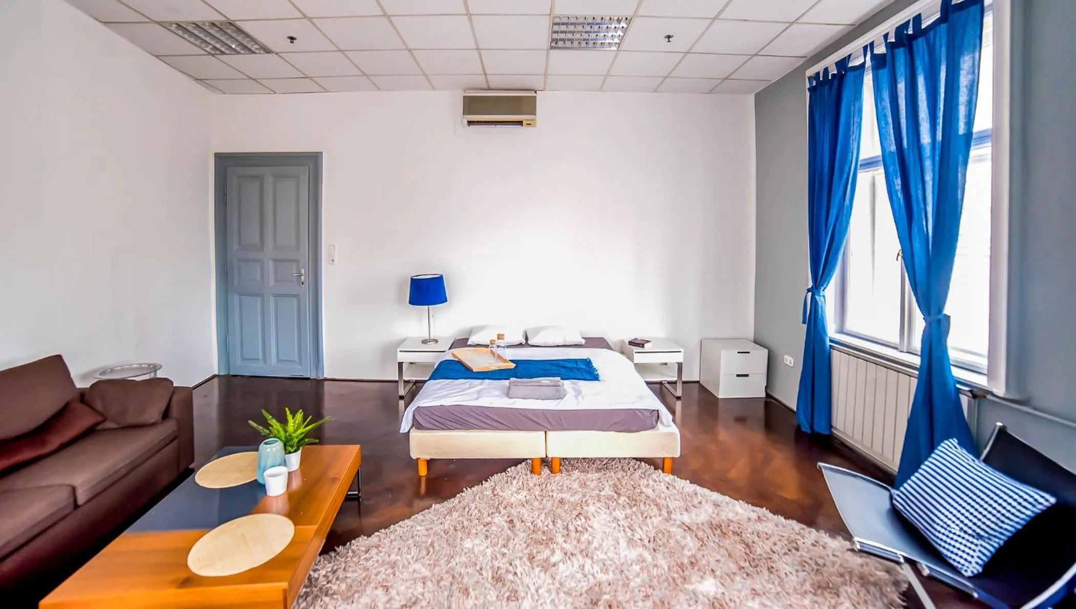 Photo of the whole room in 2B Hostel & Rooms