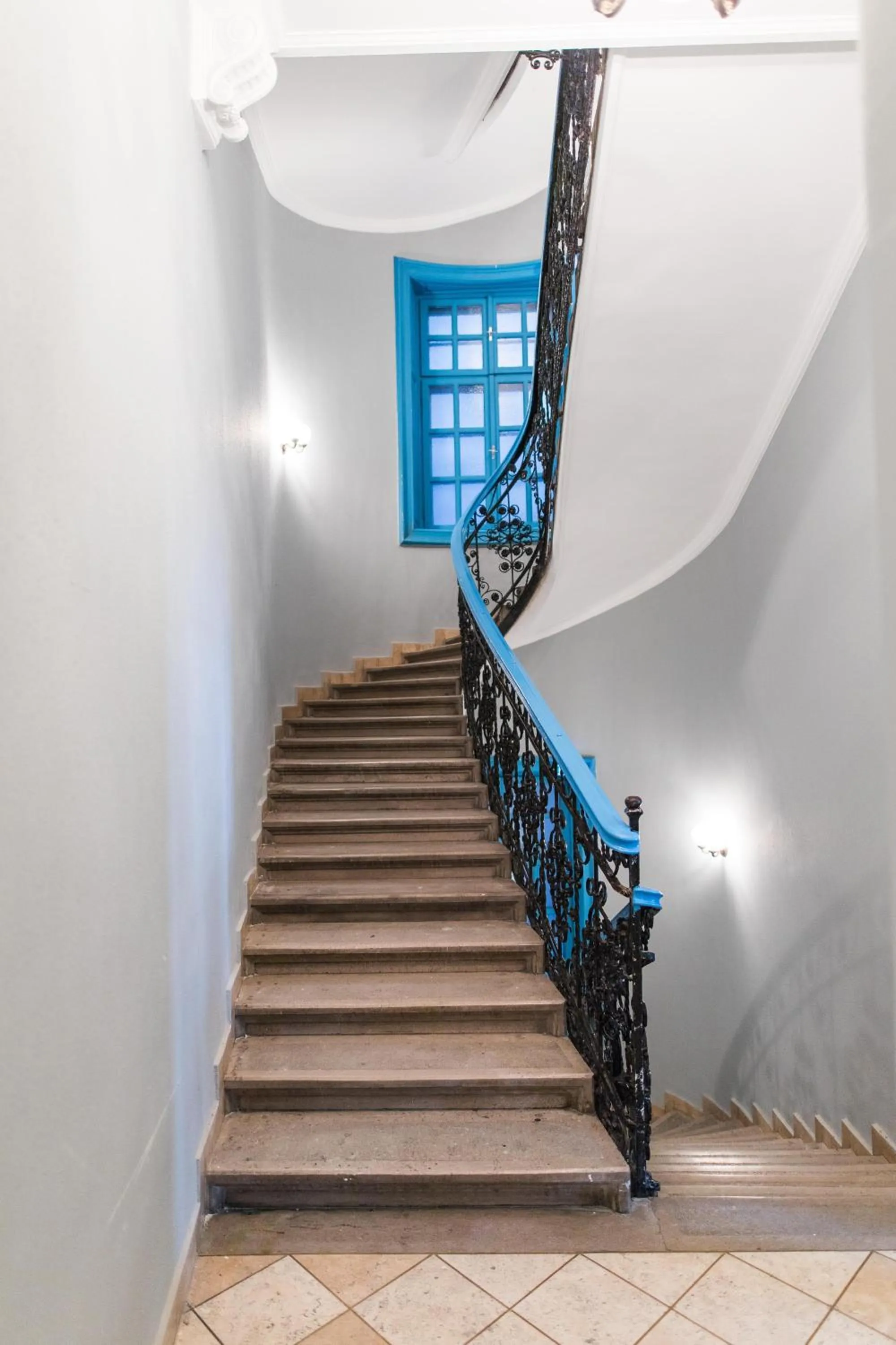 Property building in 2B Hostel & Rooms