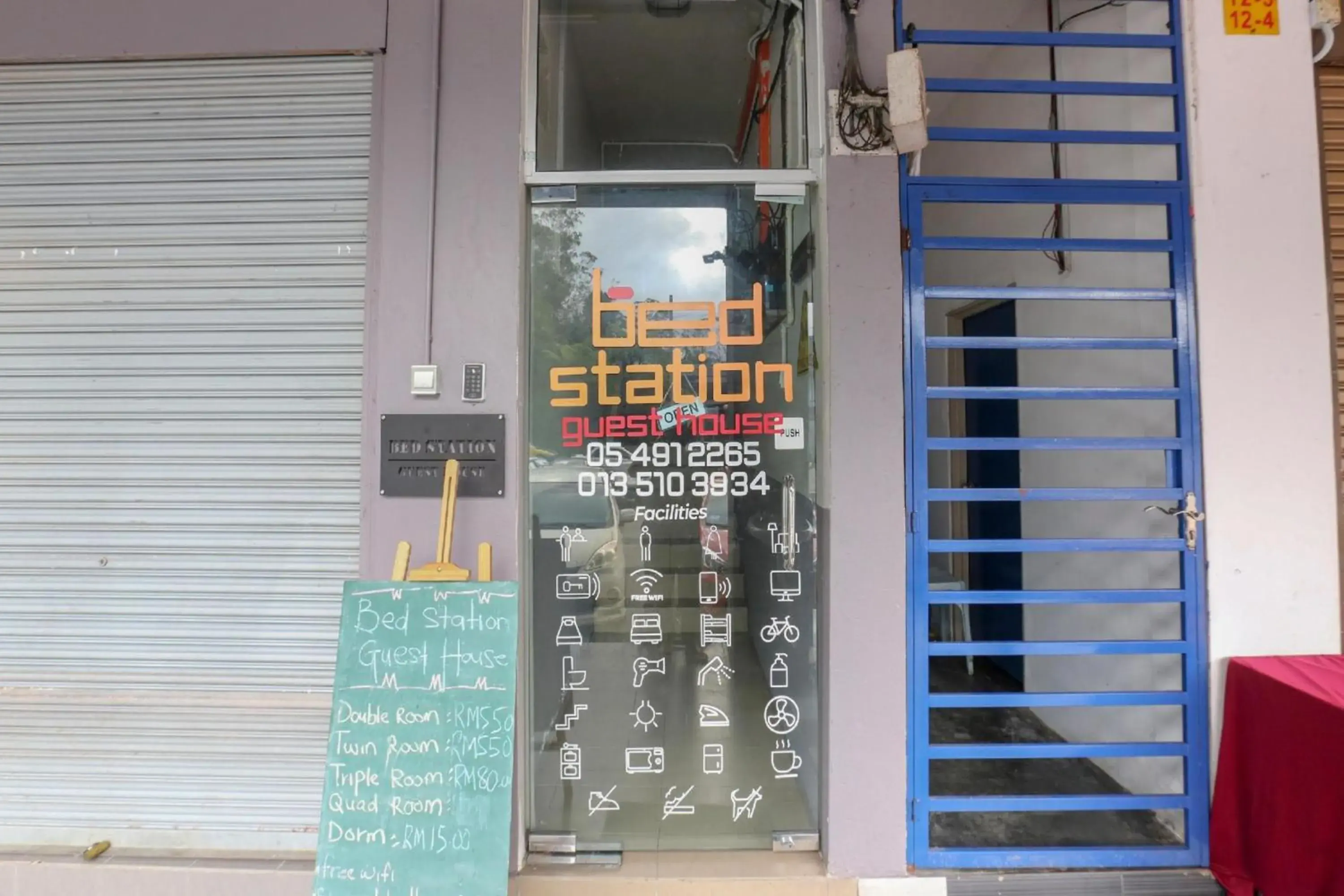 Facade/entrance in SPOT ON 89751 Bed Station Guest House Facade/entrance in SPOT ON 89751 Bed Station Guest House