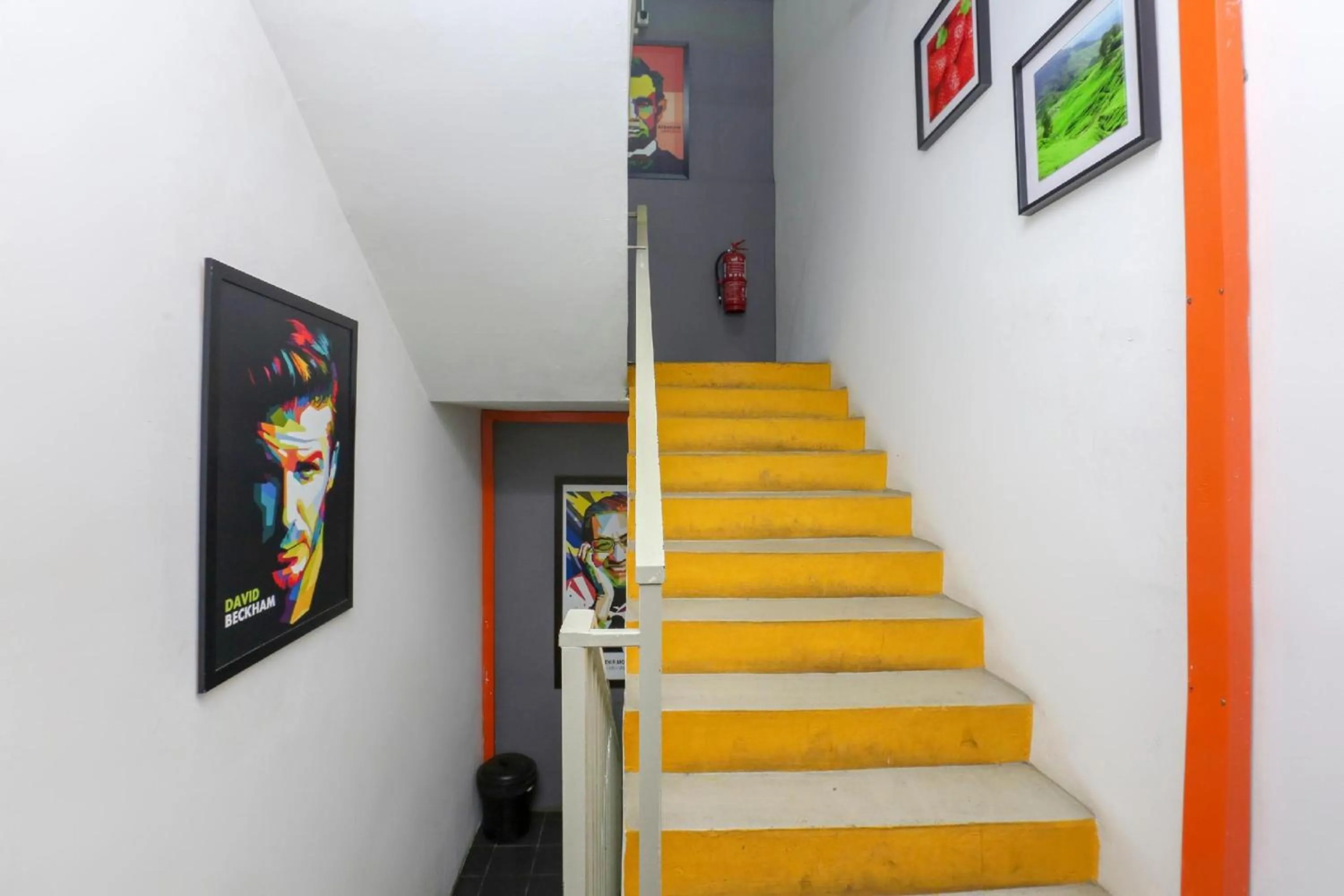 Lobby or reception in SPOT ON 89751 Bed Station Guest House