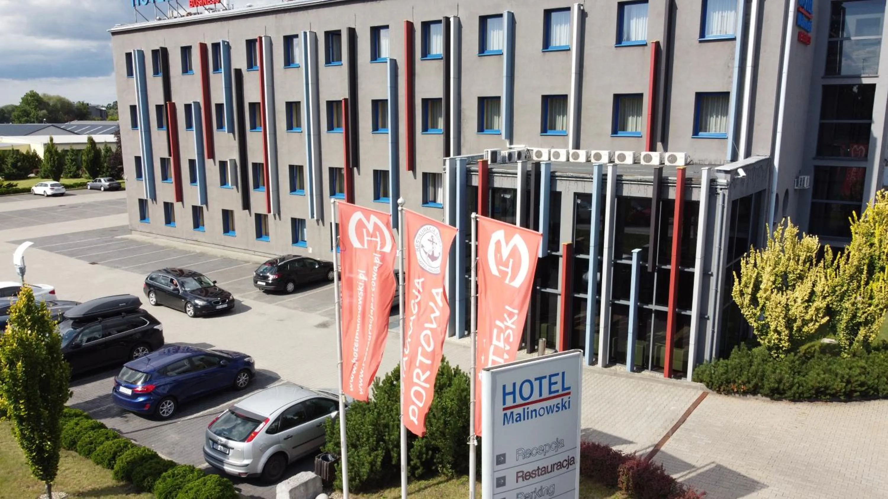 Property building in Hotel Malinowski Business