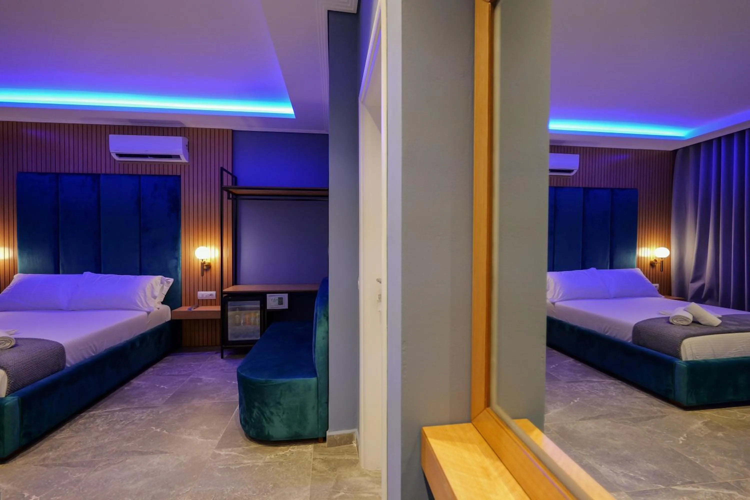 Bed in Hotel Piramida