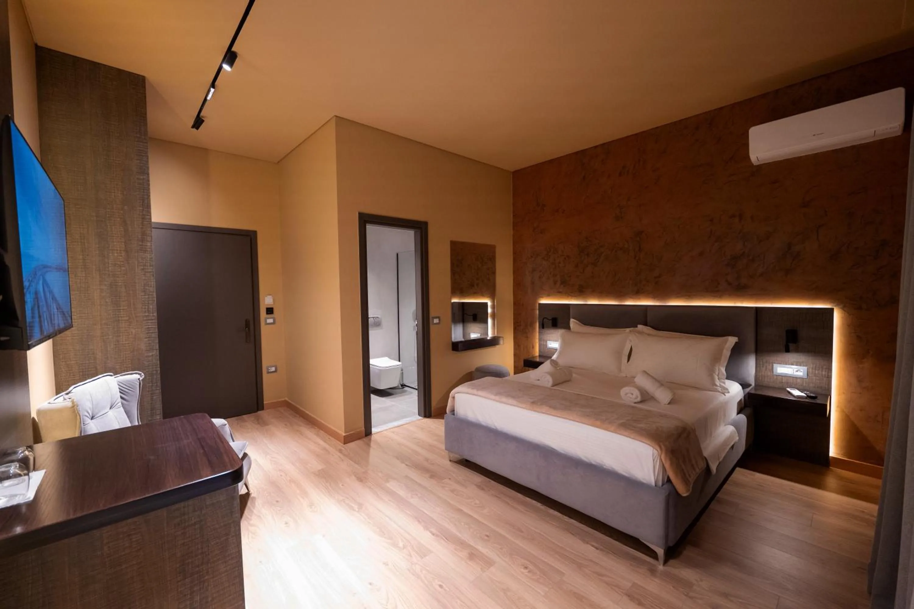 Bed in Hotel Piramida