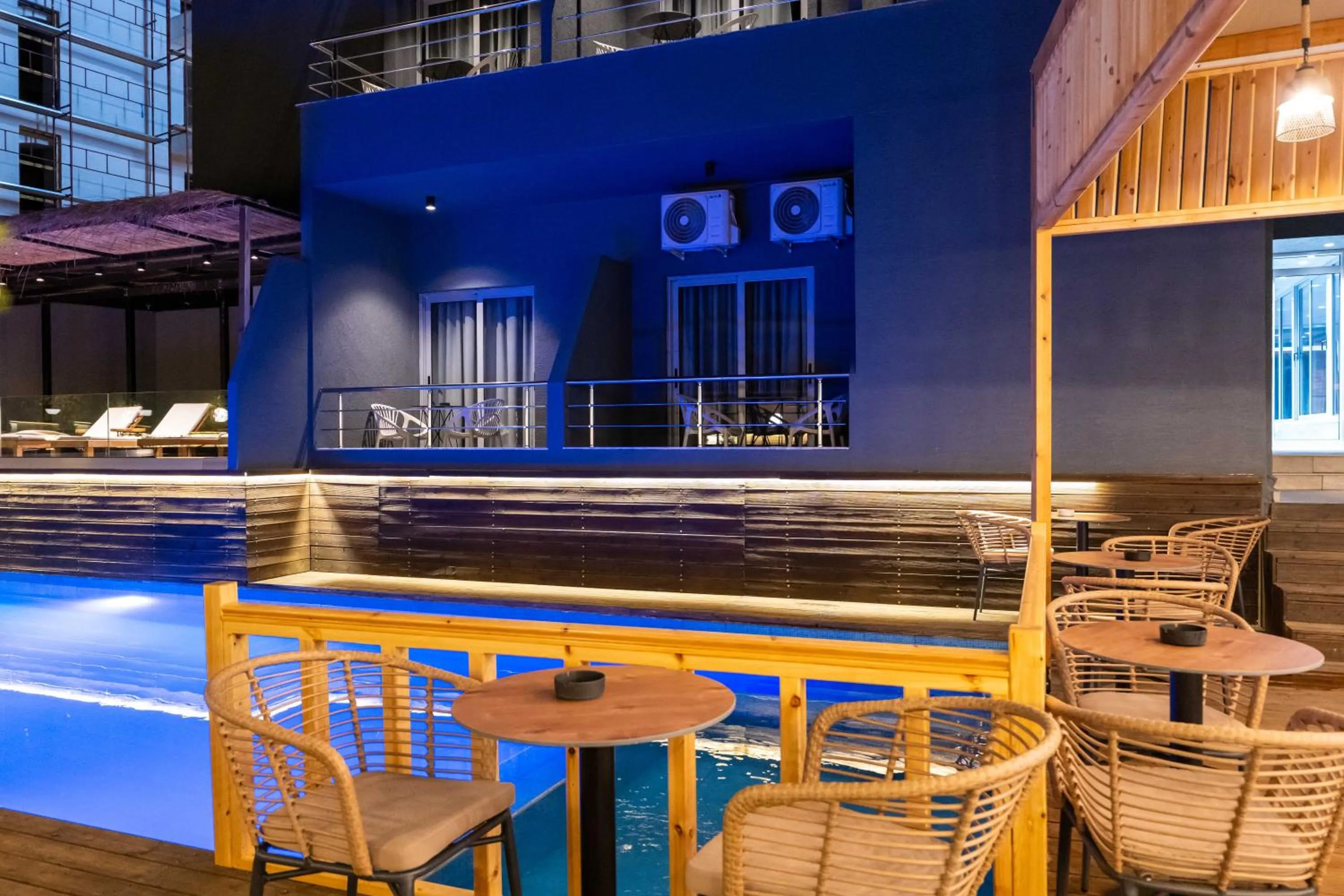 Pool view in Hotel Piramida