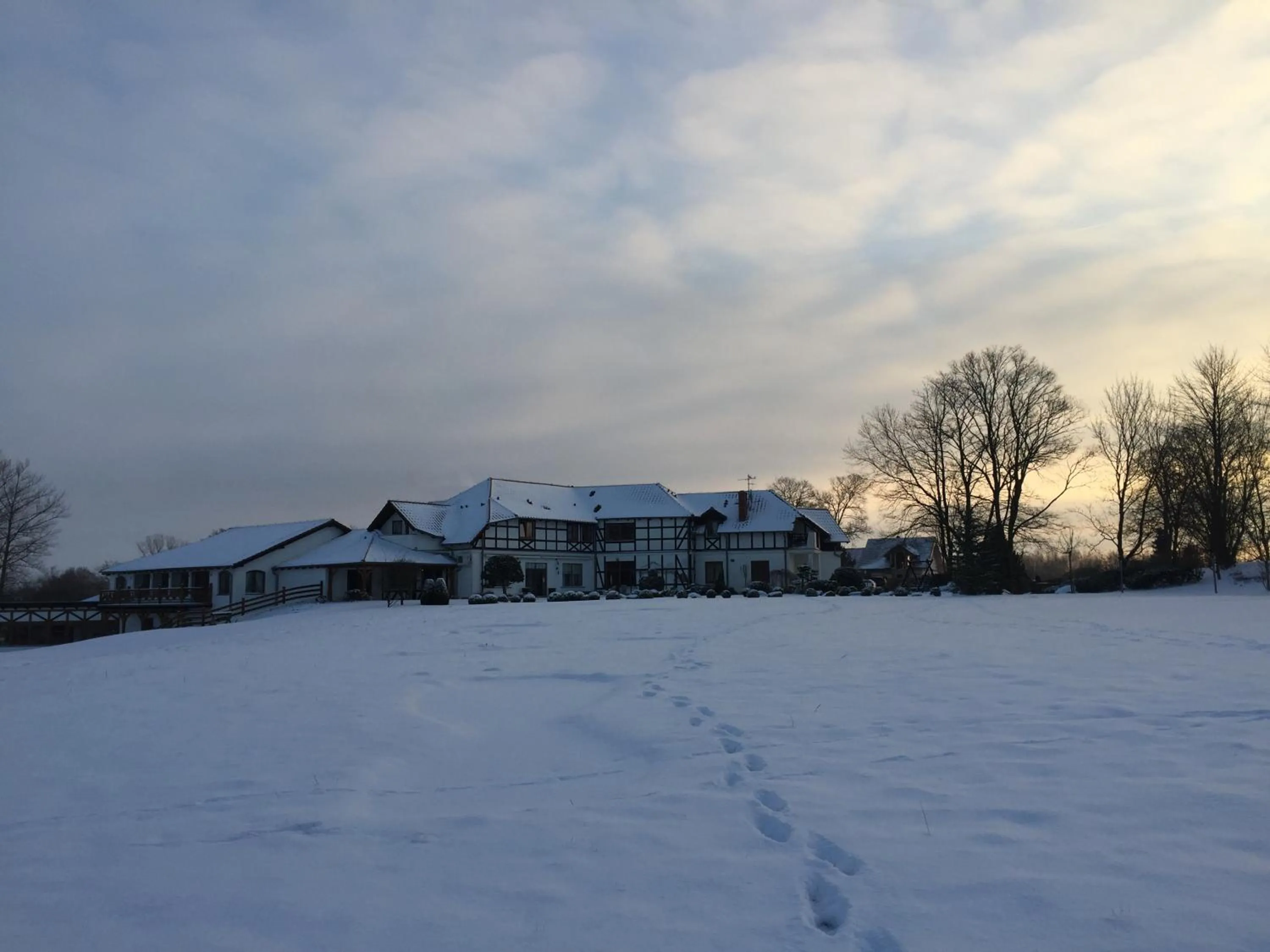 Property building in Hotel Dworek nad Regą