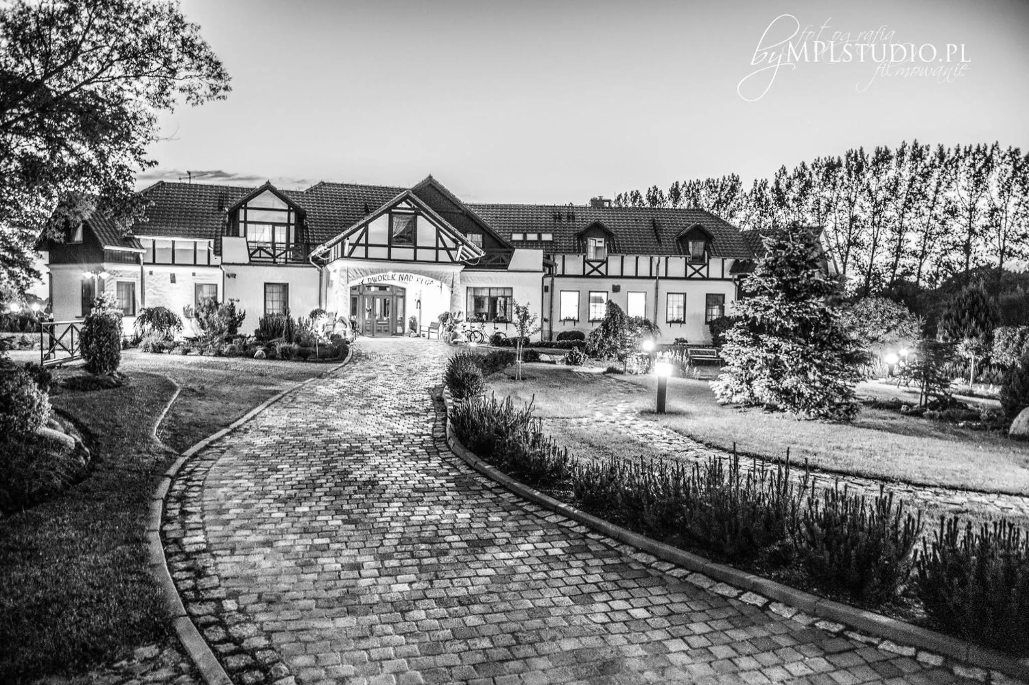 Property building in Hotel Dworek nad Regą