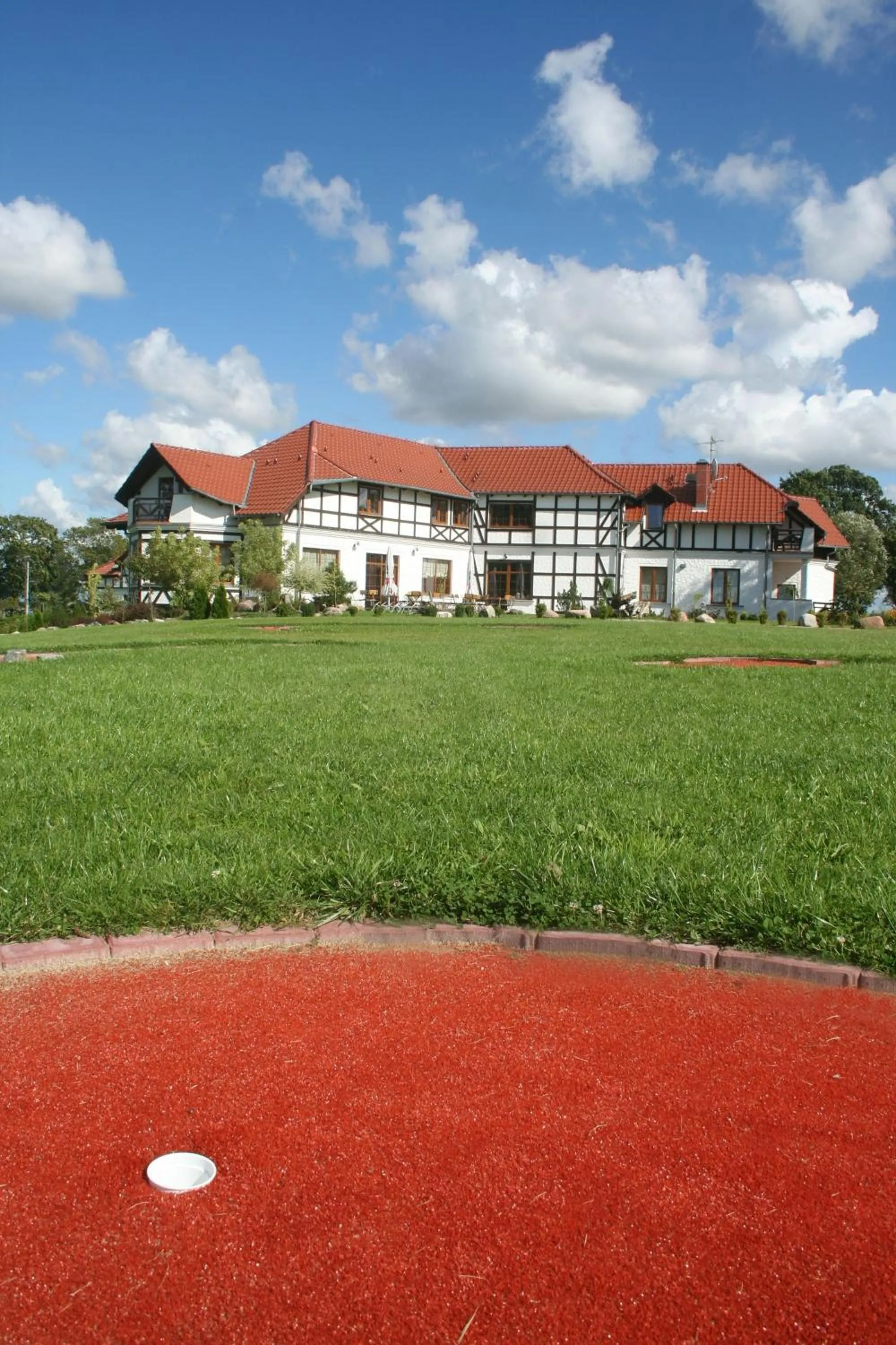 Property building in Hotel Dworek nad Regą
