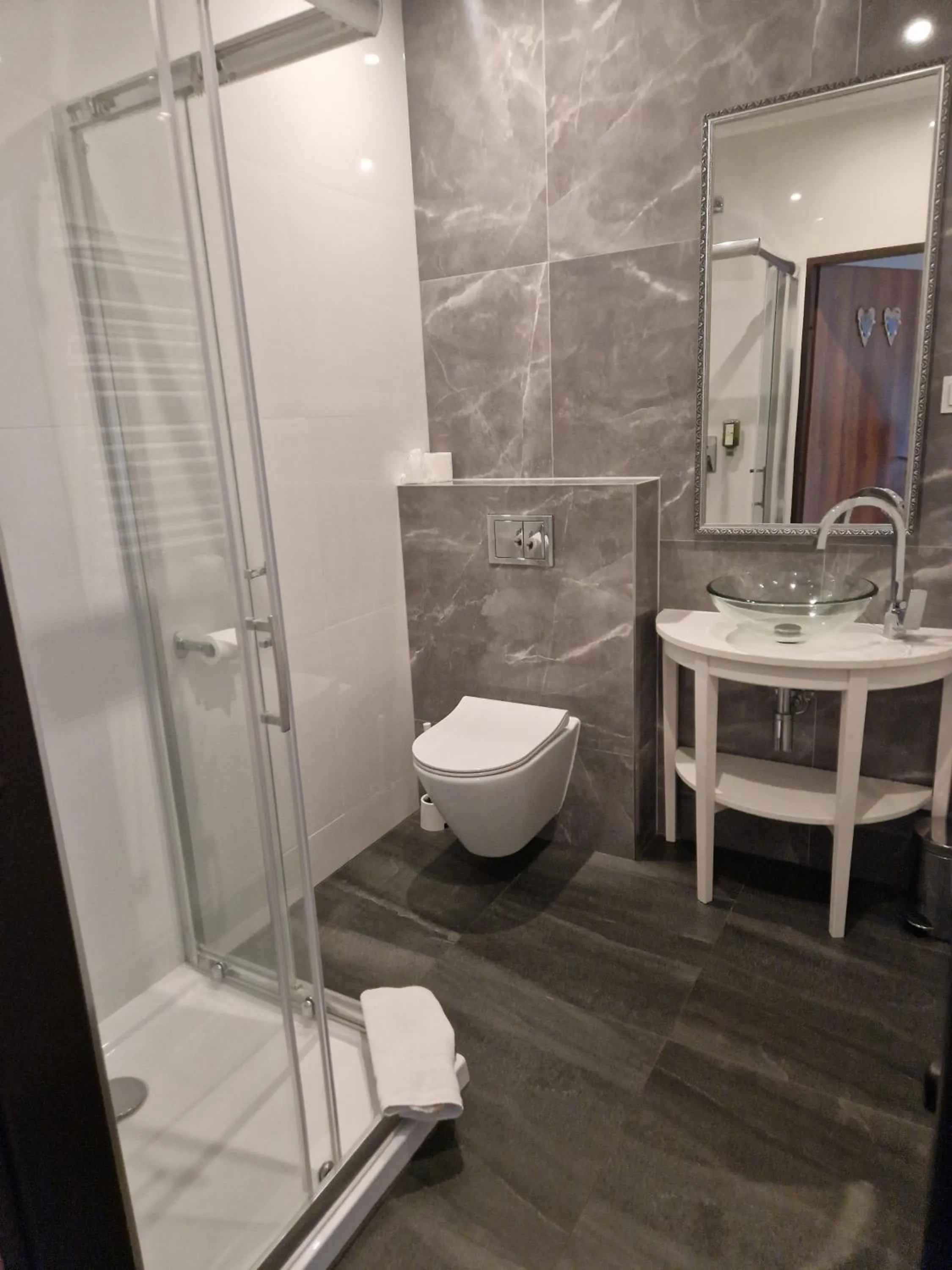 Hotel Dworek nad Regą