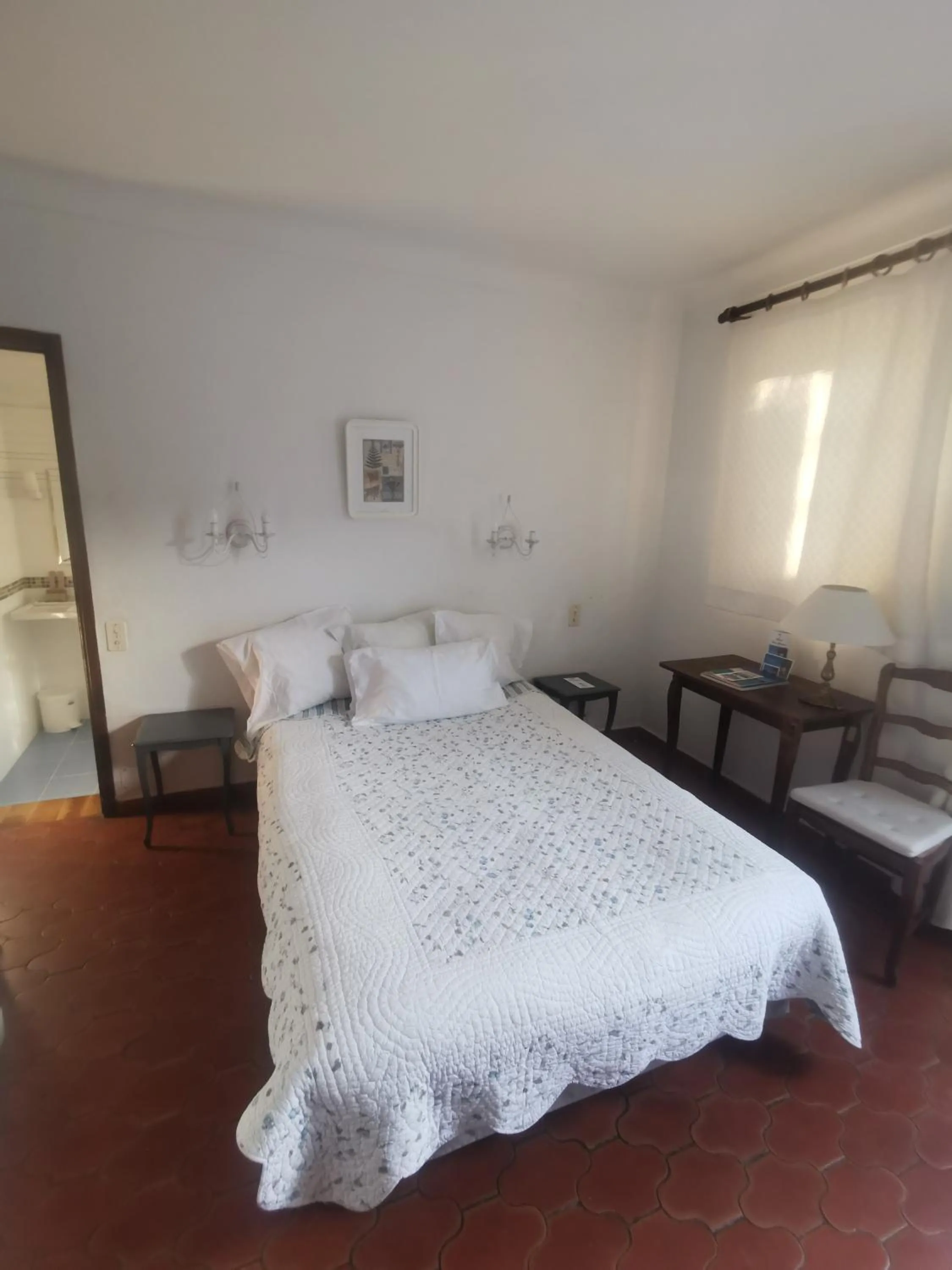 Bed in Hôtel Saint Andre