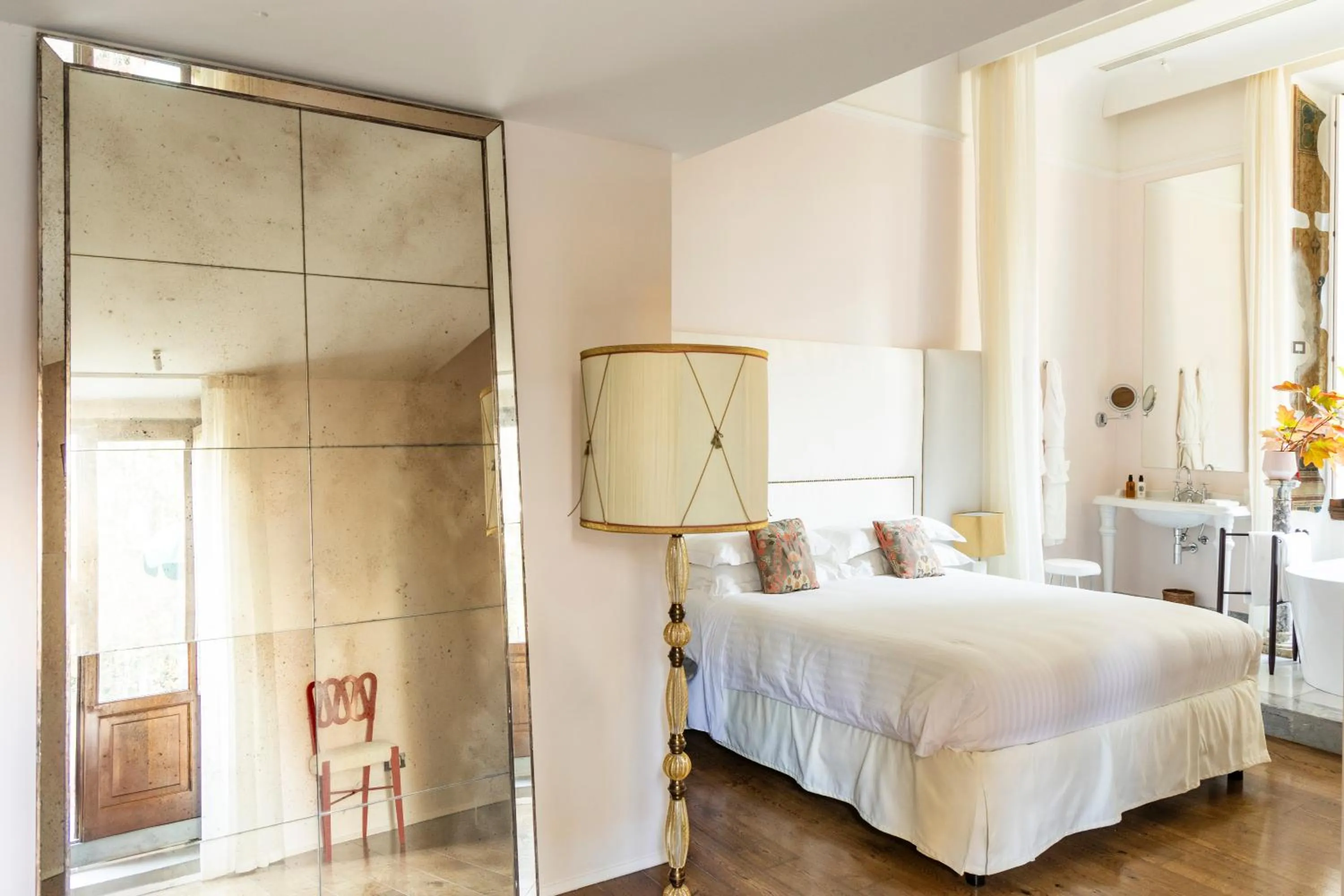 Bedroom, Bed in Il Salviatino Firenze