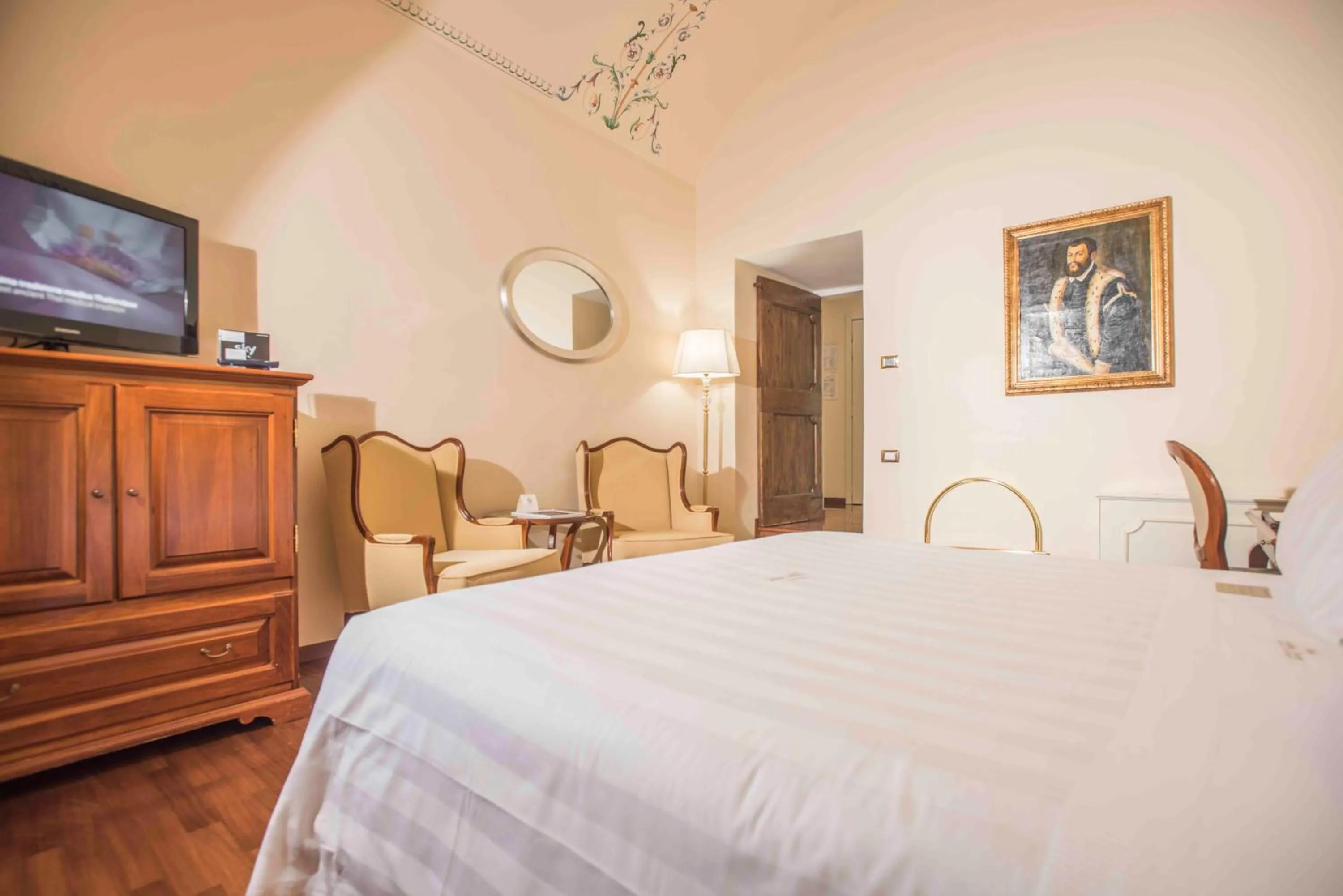 Photo of the whole room, Bed in Golden Tower Hotel & Spa