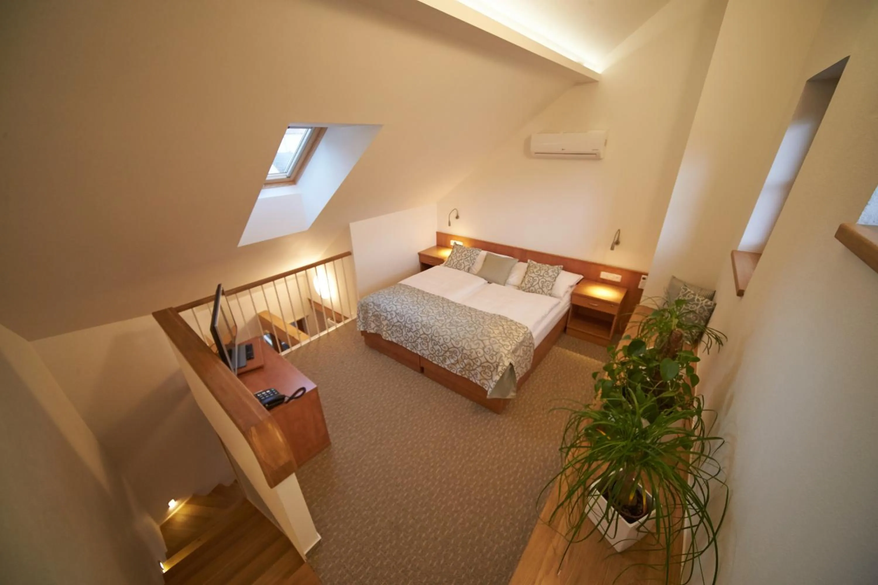 Bed in Hotel Bílý jednorožec