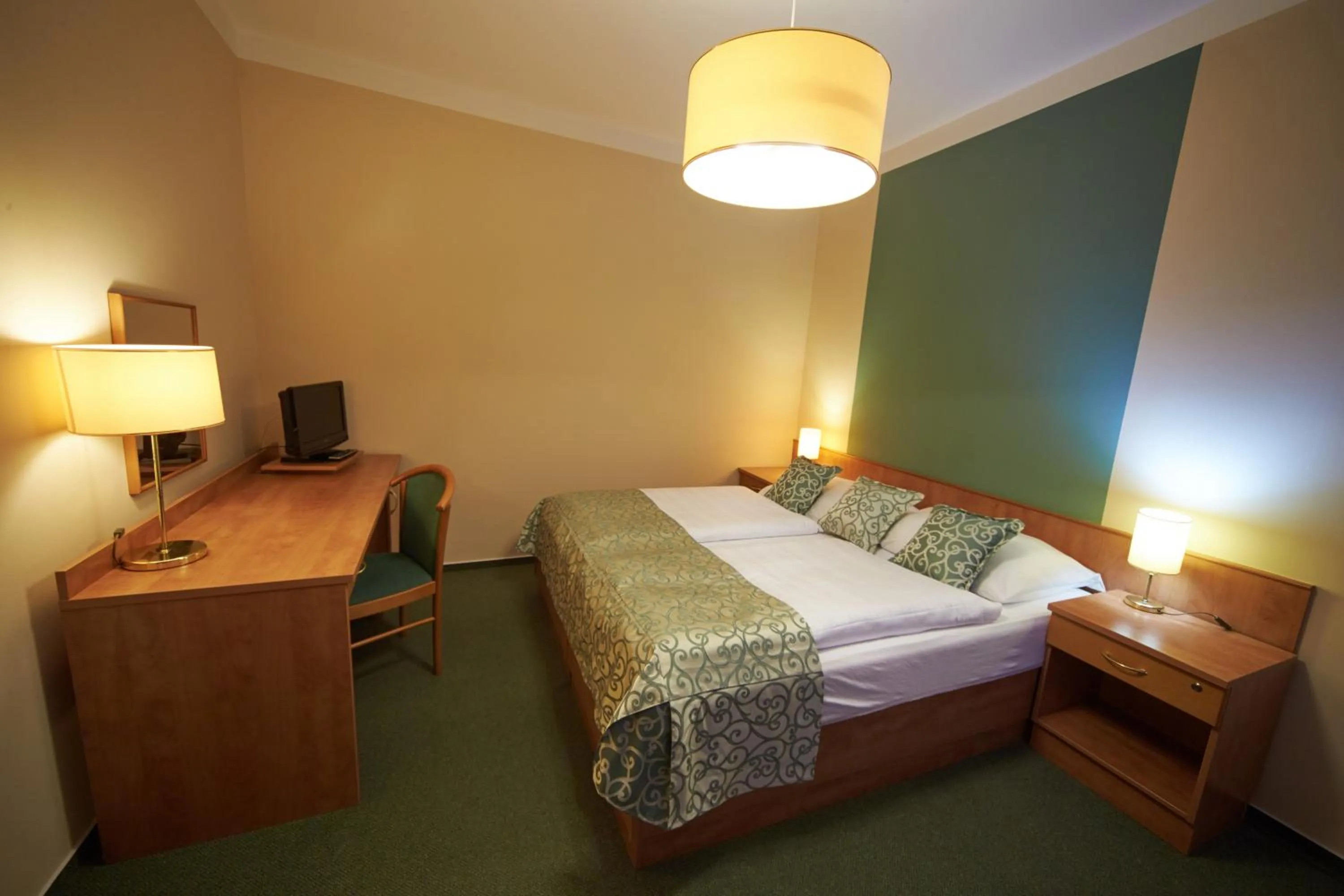 Bed in Hotel Bílý jednorožec