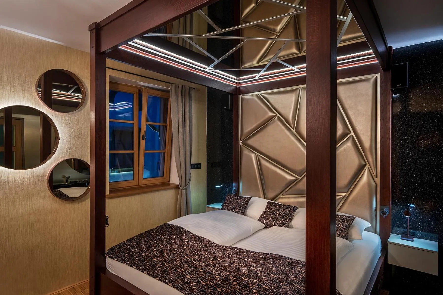 Bed in Hotel Bílý jednorožec