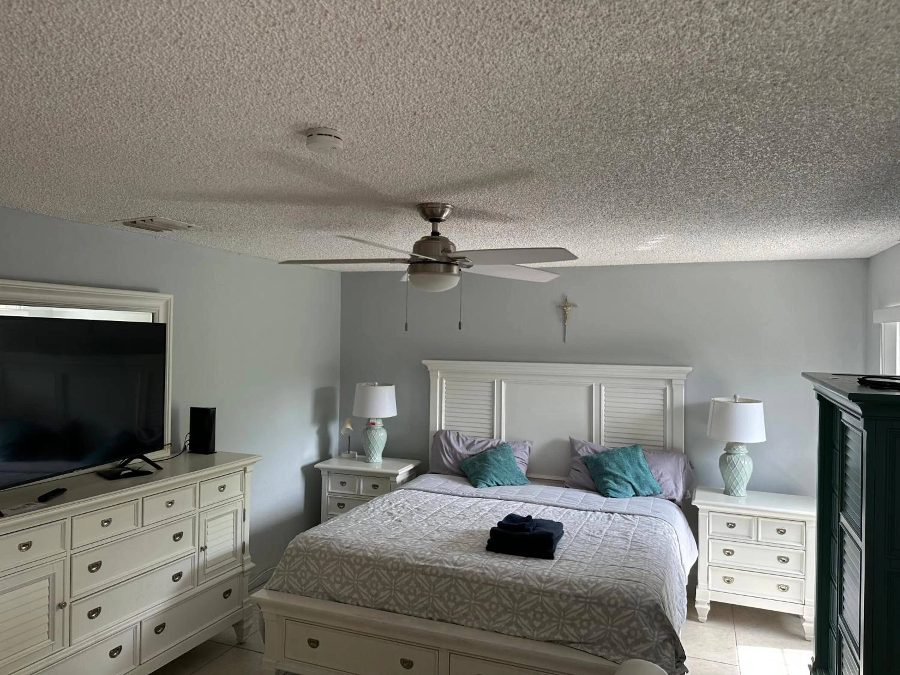 Bed in 82-10SW 135AV