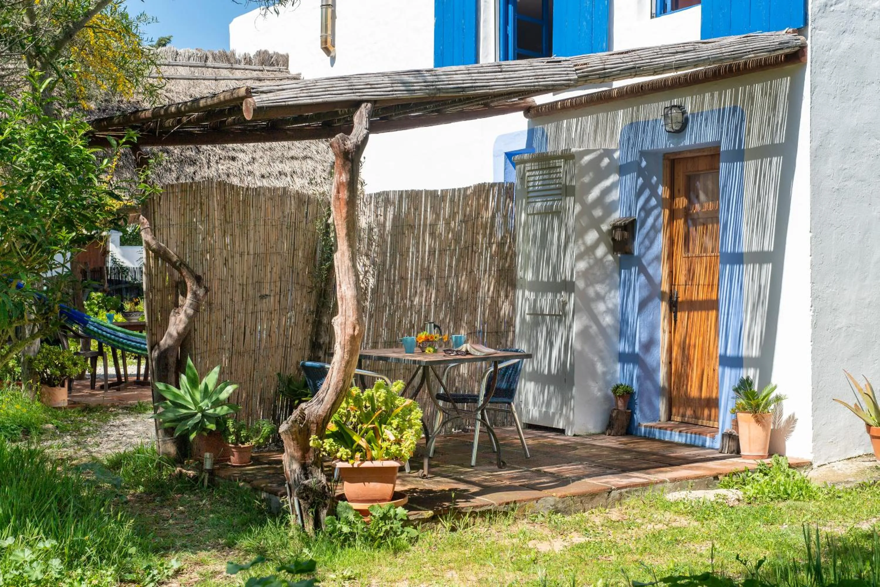 Property building in Casas Karen