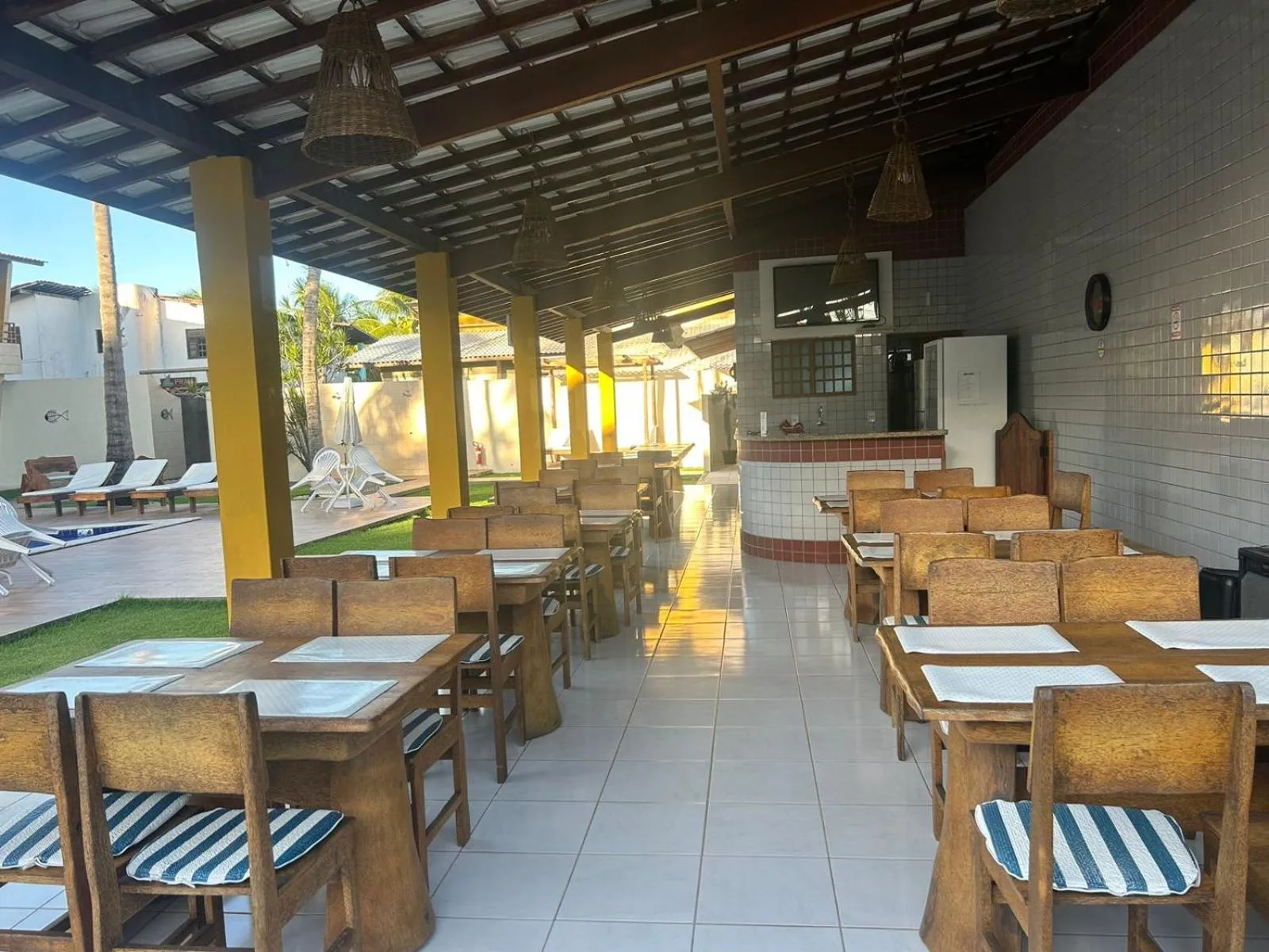Restaurant/places to eat in Pousada Paraiso da Barra