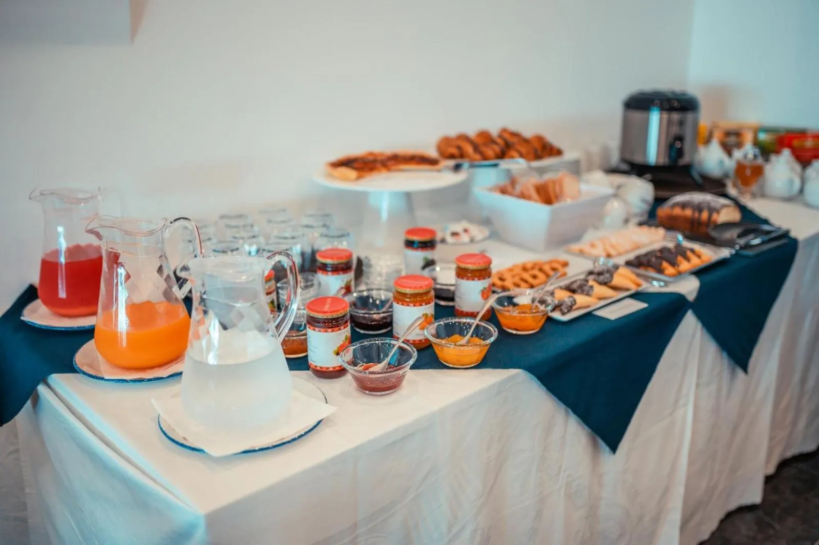 Food and drinks in Nautilus Hotel