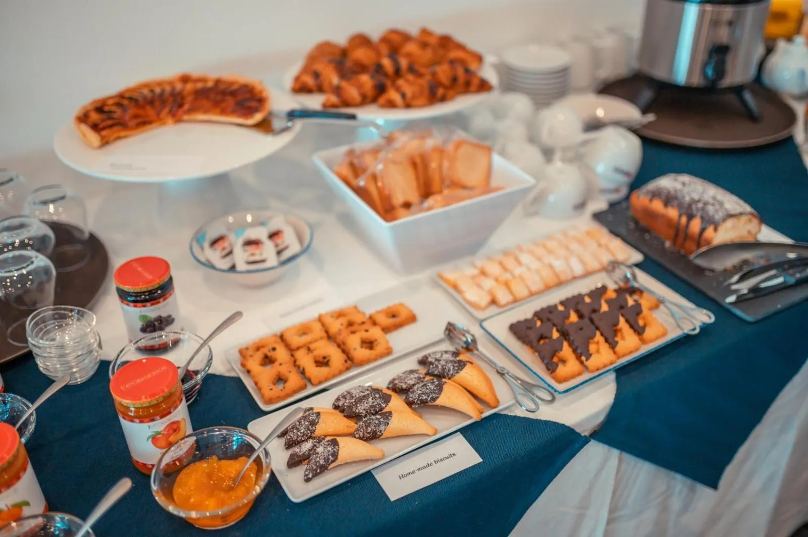 Breakfast in Nautilus Hotel