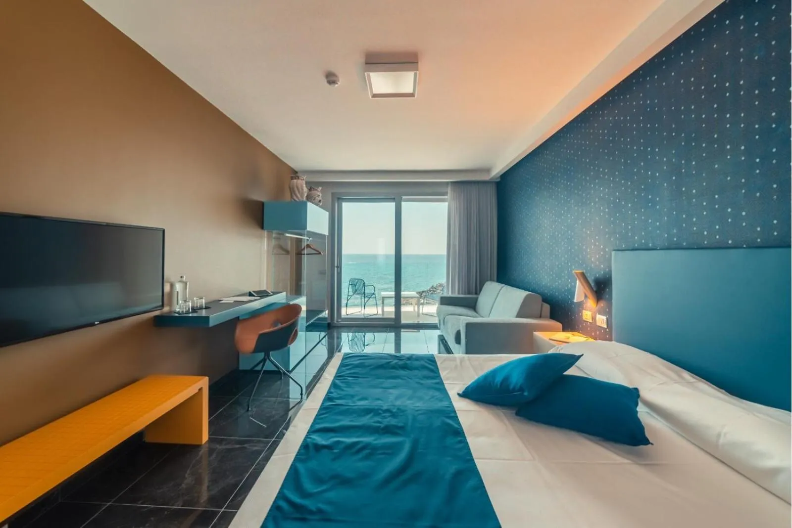 Bed in Nautilus Hotel