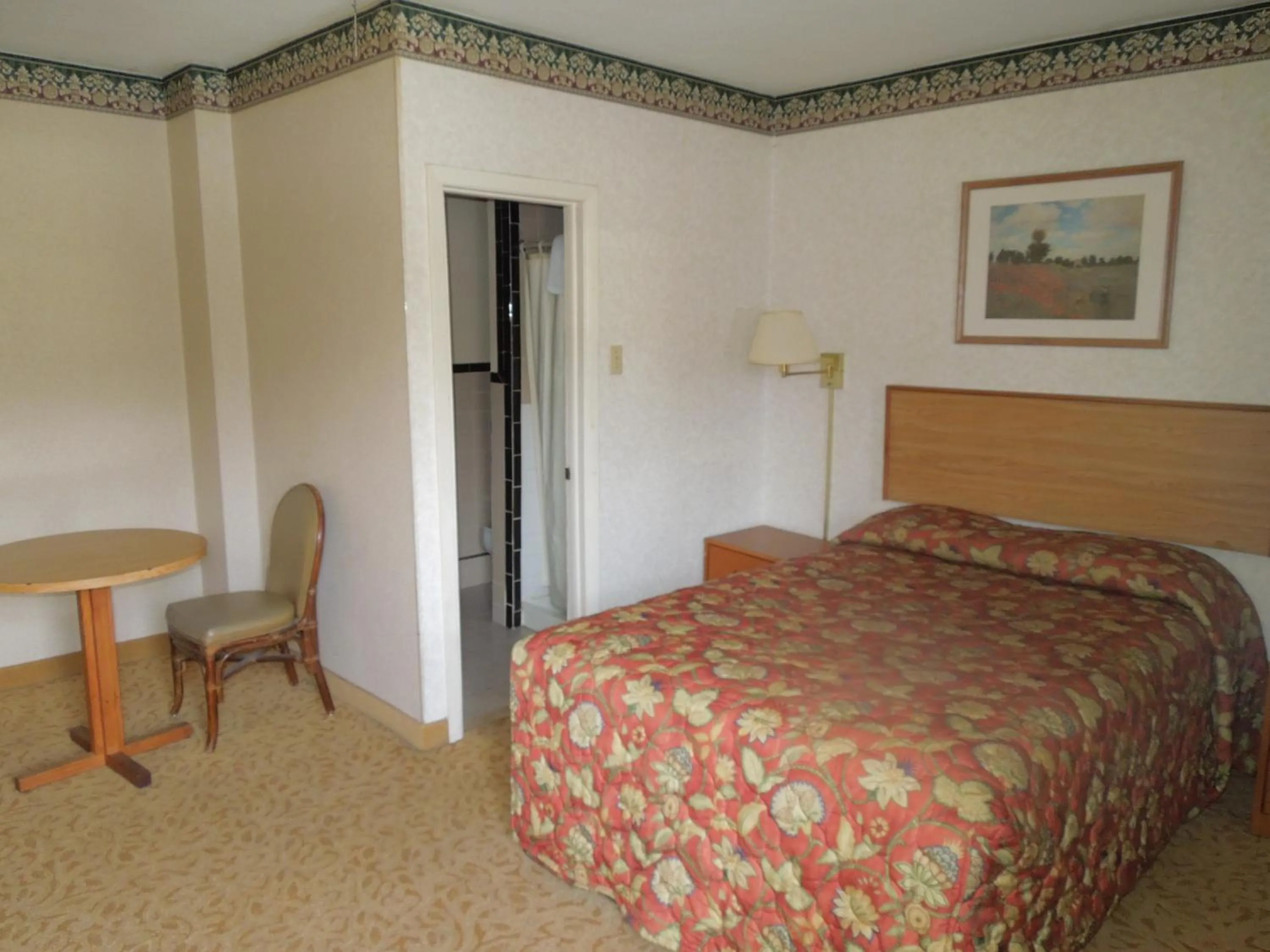 Bed in Red Lion Motel Southampton