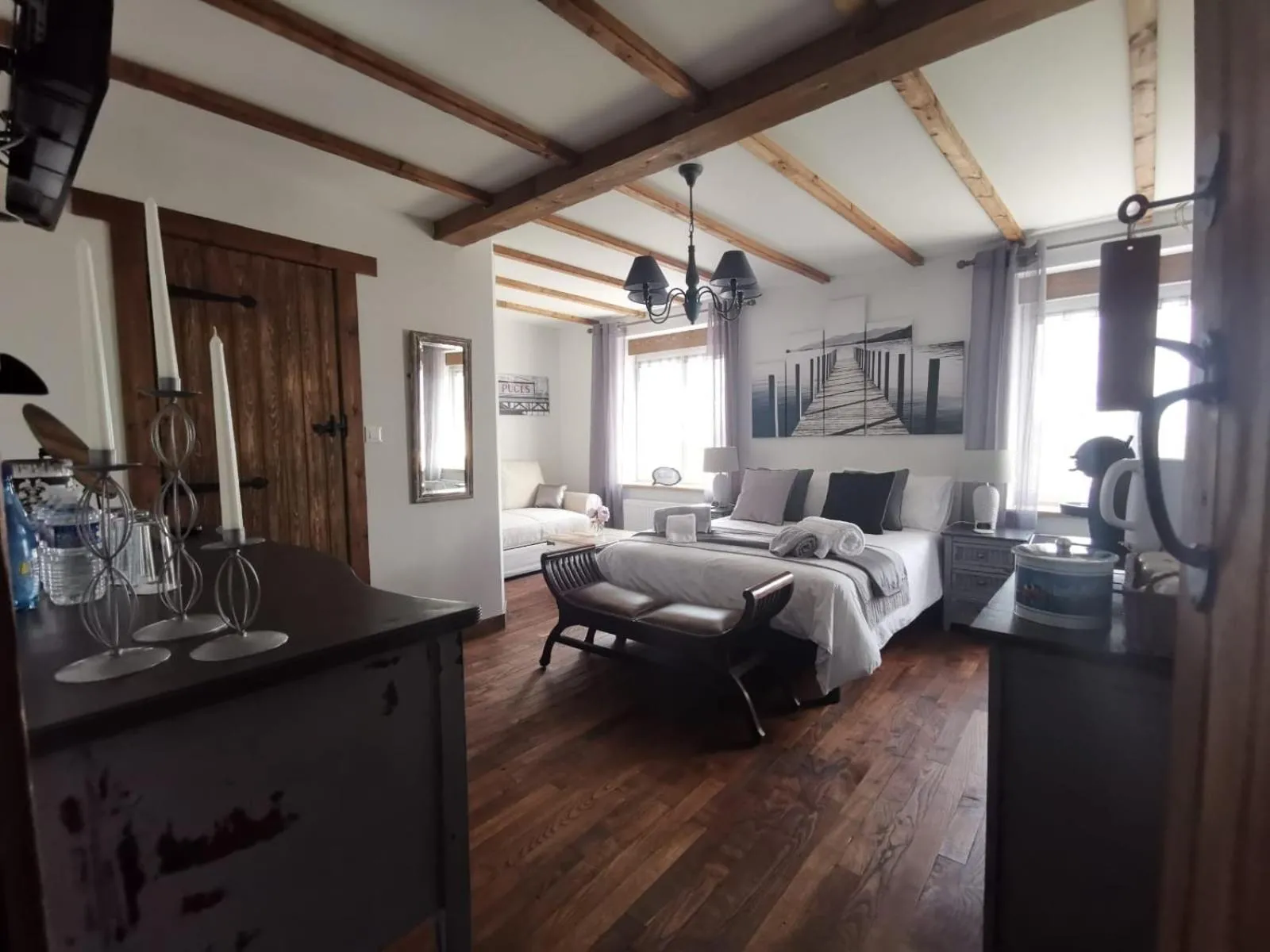 Deluxe Quadruple Room in La Bastide Du Bonheur Chambres et Tables D'Hôtes