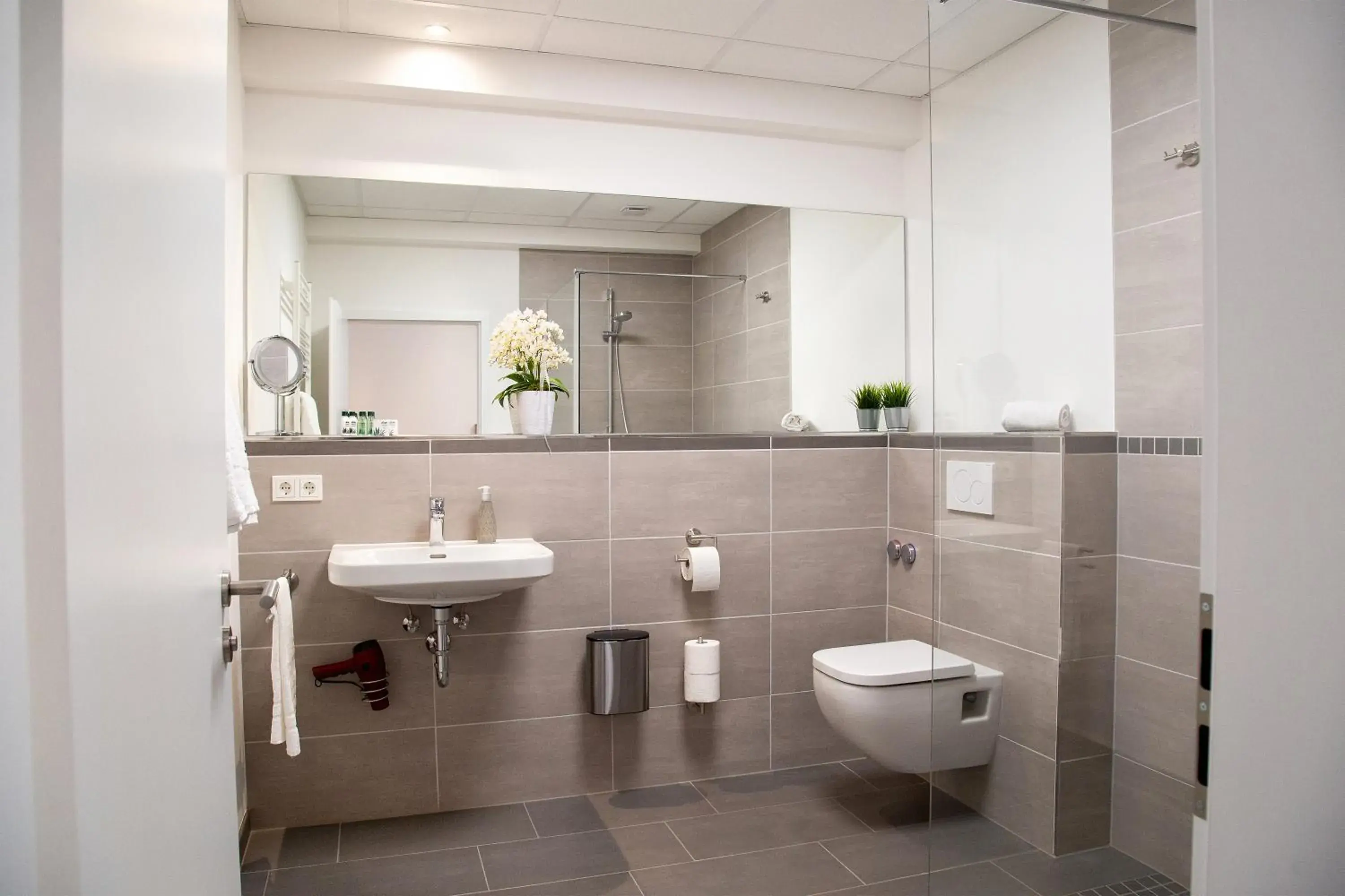 sevenDays Hotel and Boardinghouse Kirchheim sevenDays Hotel and Boardinghouse Kirchheim