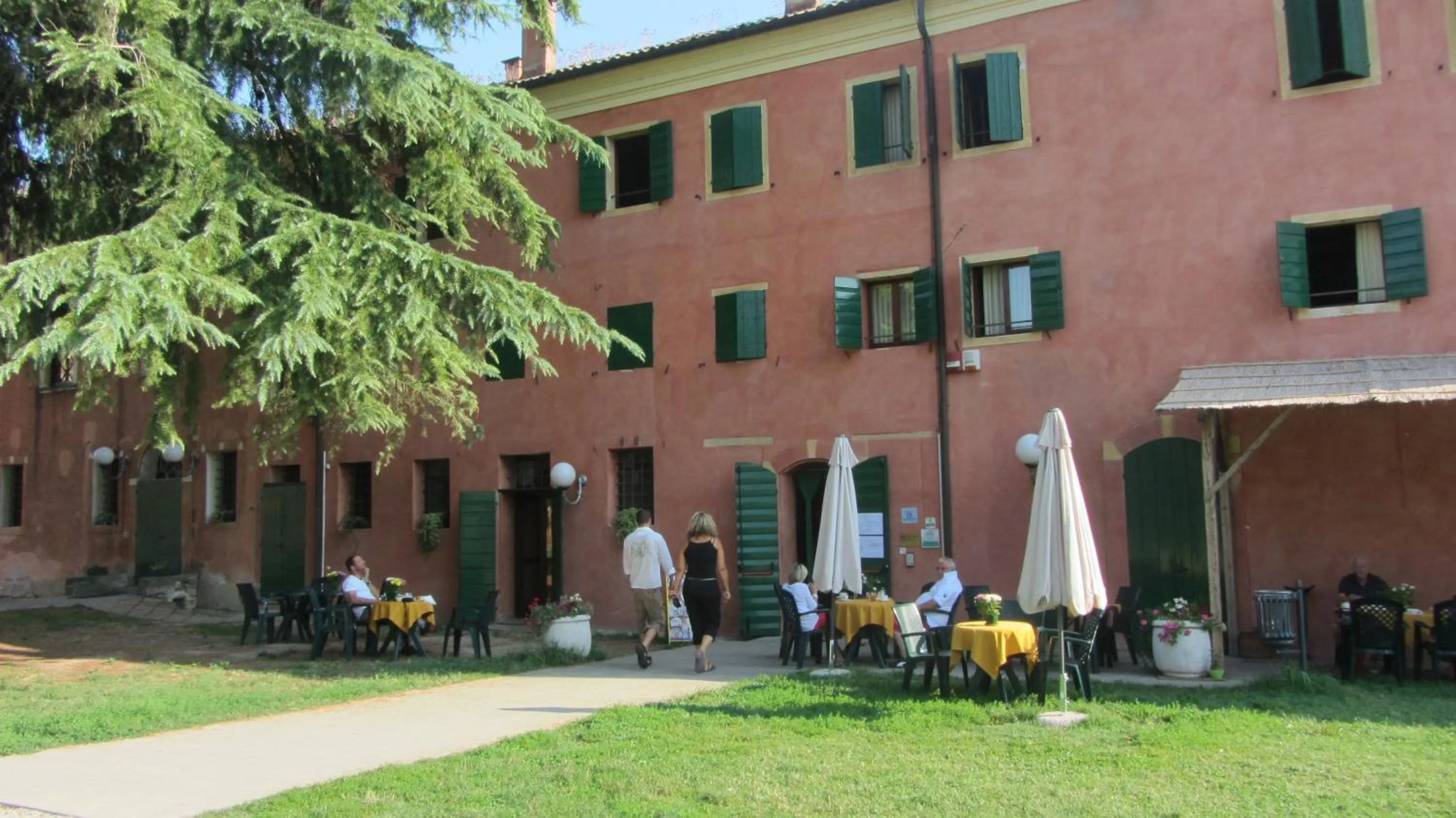 Facade/entrance in Hotel La Corte