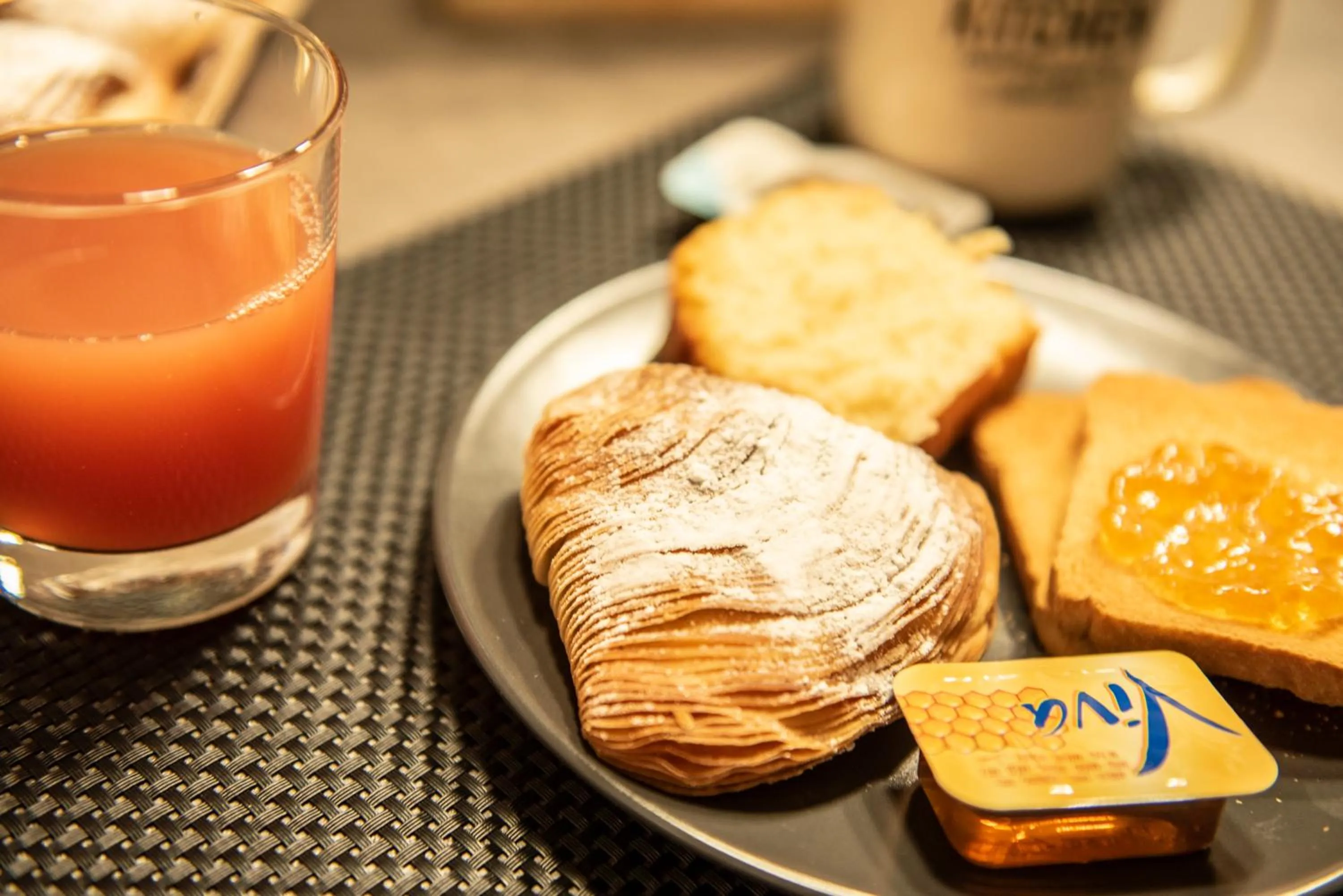 Food and drinks in Petrucci B&B