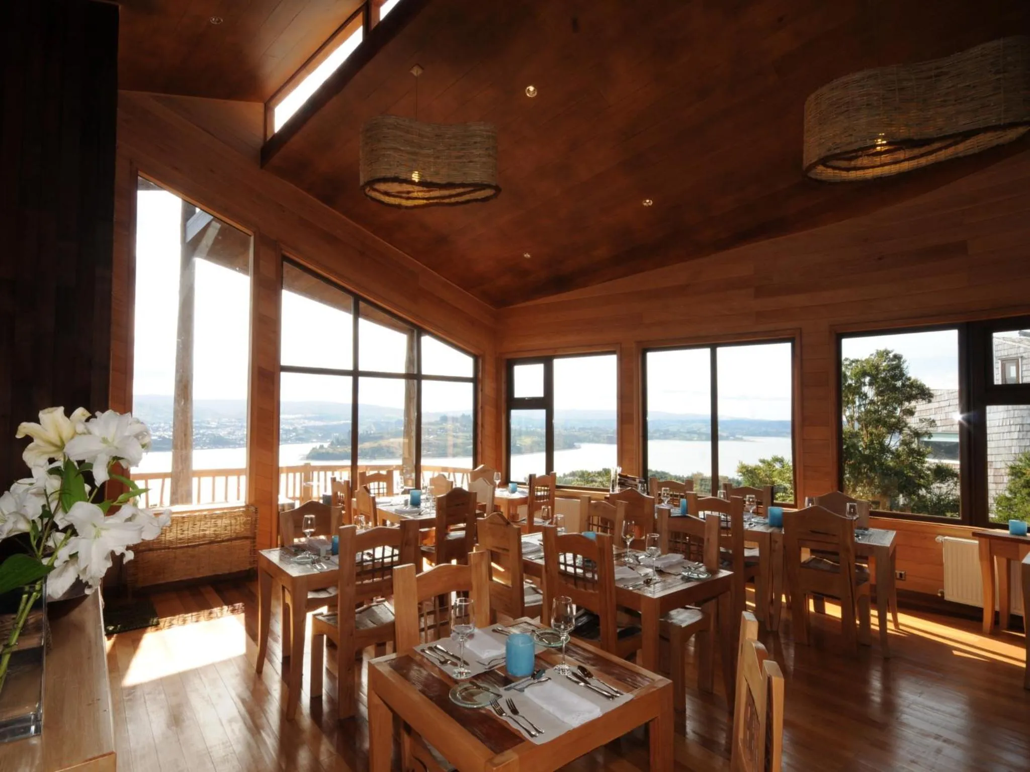 Restaurant/places to eat in OCIO Territorial Hotel