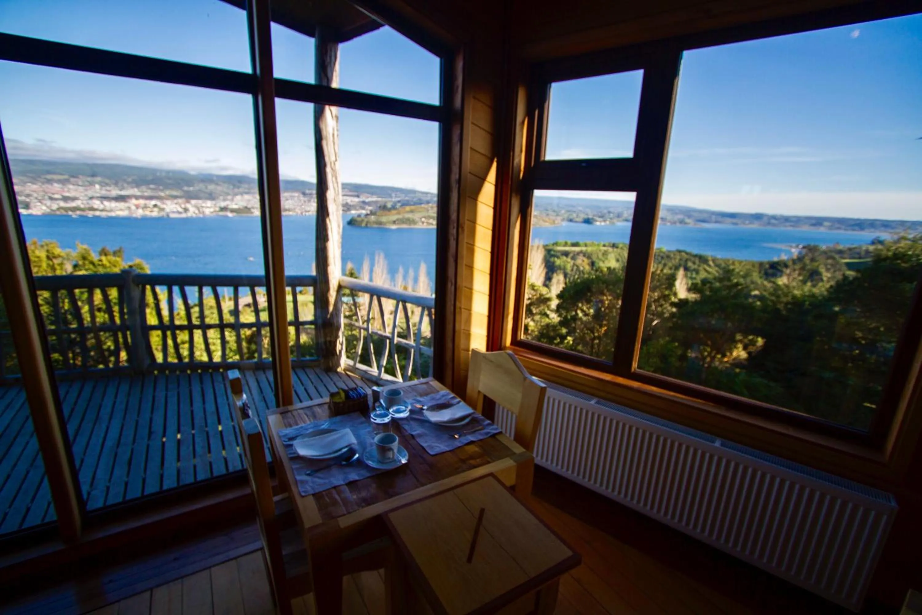 Restaurant/places to eat in OCIO Territorial Hotel