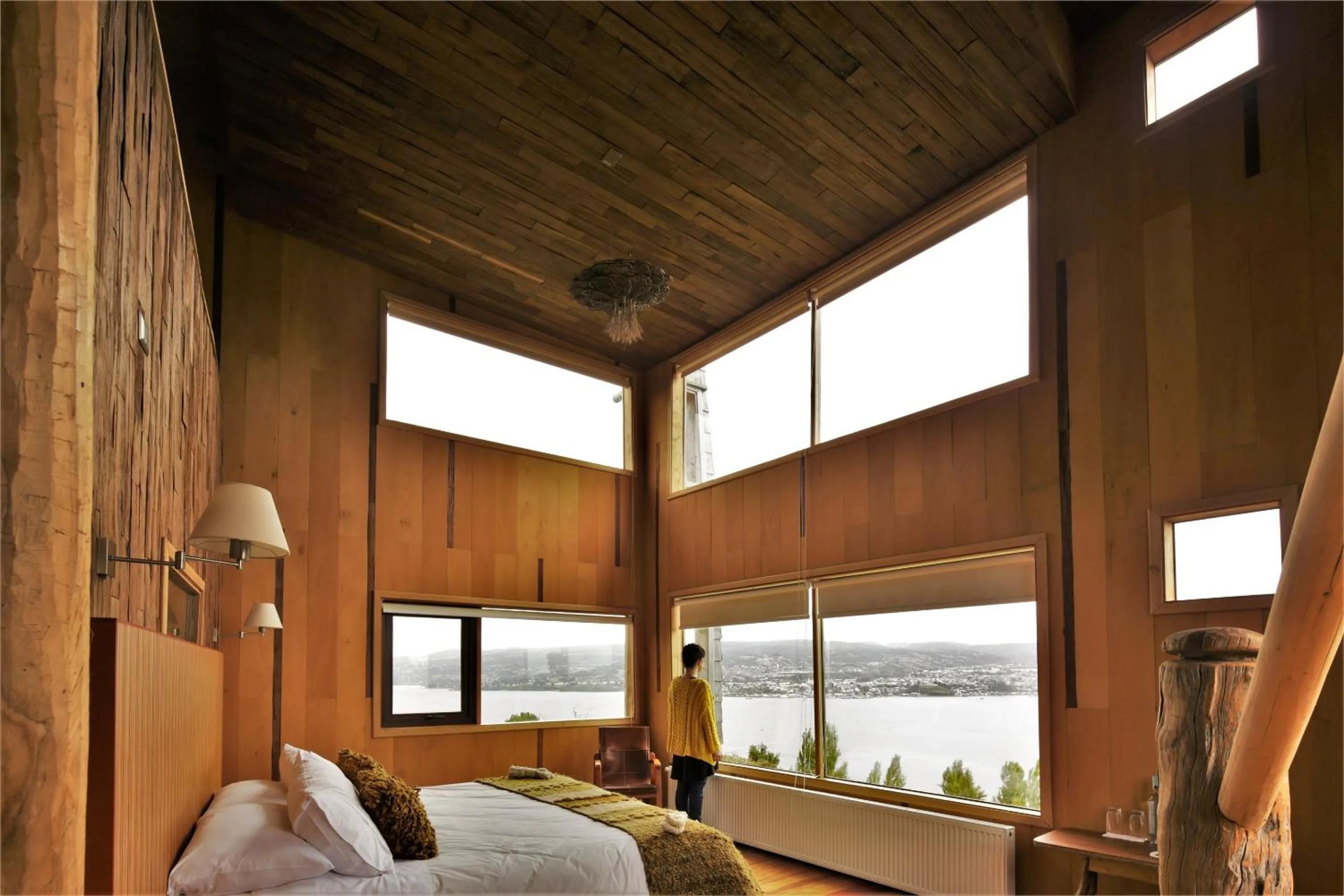 Property building, Bed in OCIO Territorial Hotel