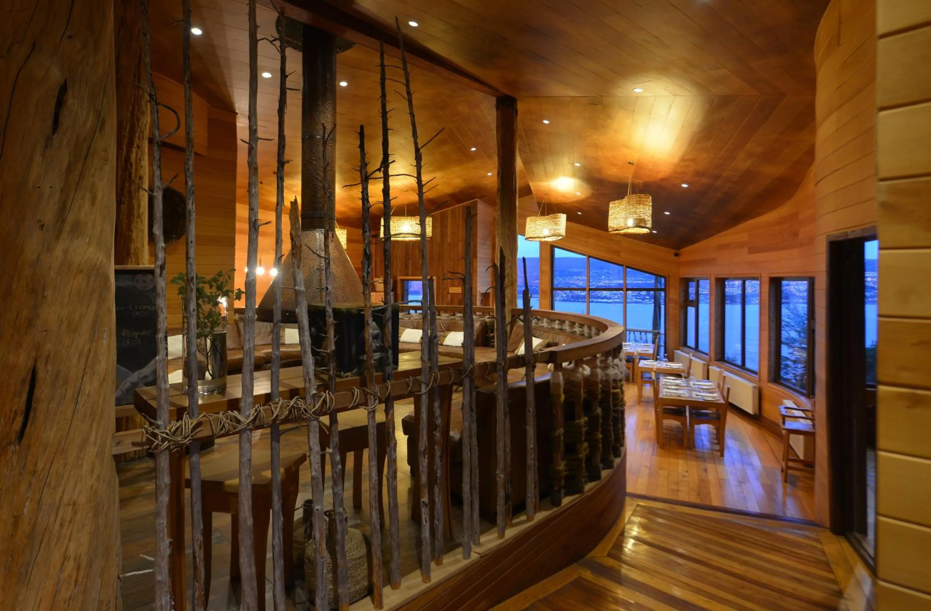 Restaurant/places to eat in OCIO Territorial Hotel