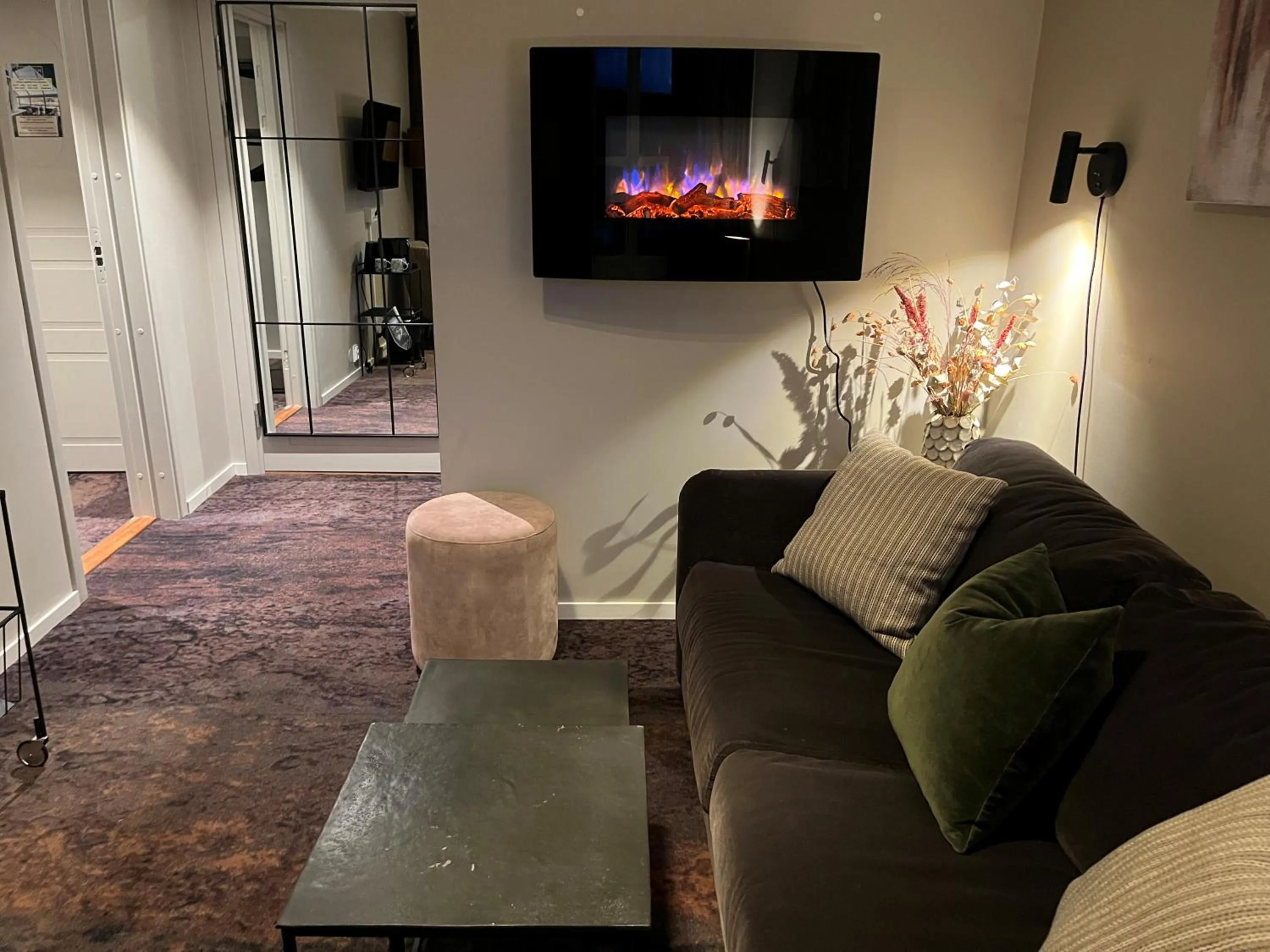 Seating area in Aksjemøllen - by Classic Norway Hotels