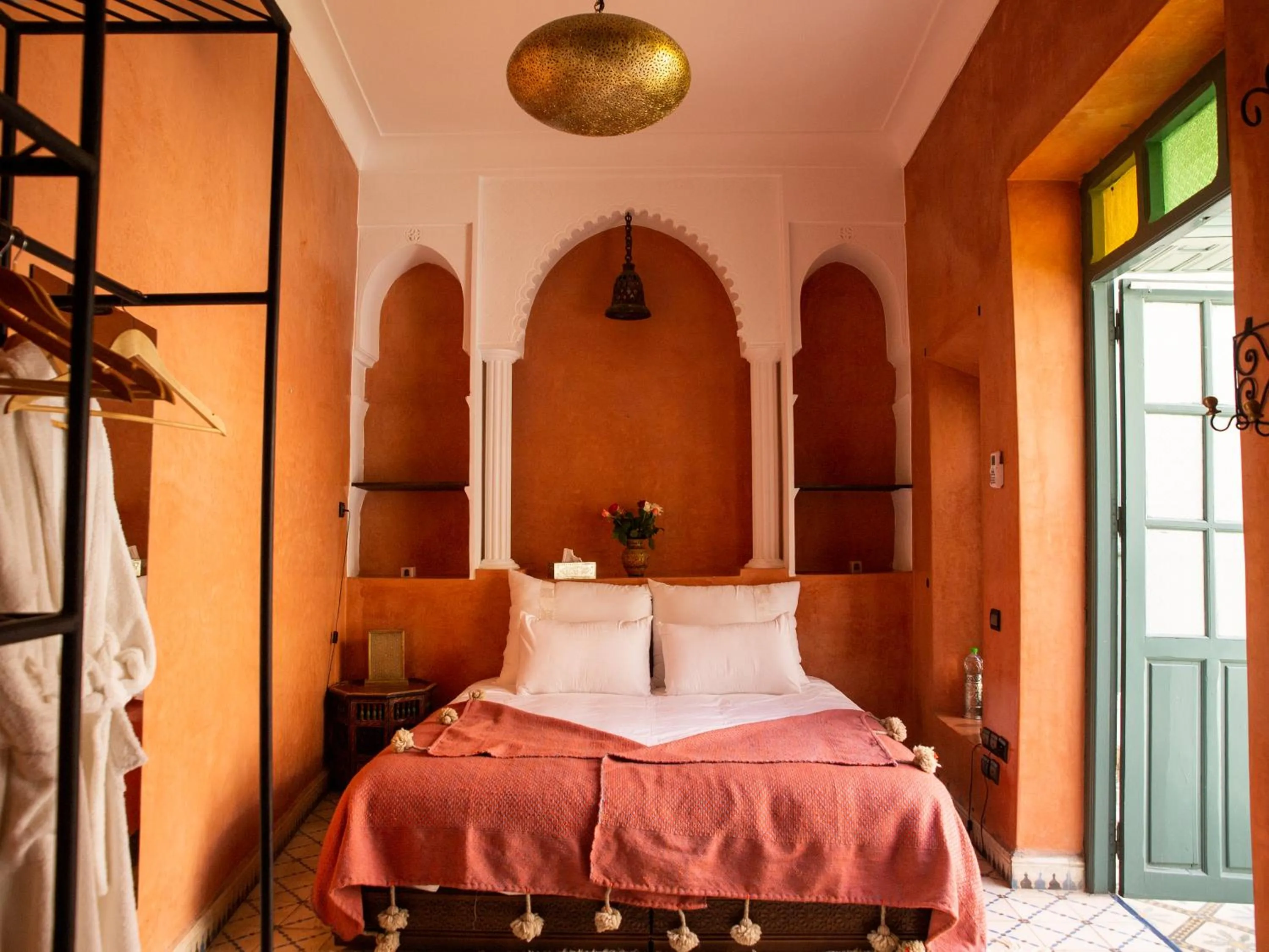 Photo of the whole room, Bed in Riad Orange