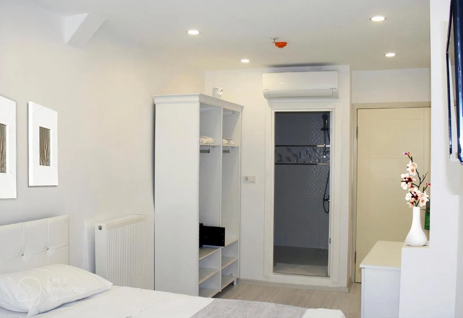 Photo of the whole room, Bed in Beyhan Hotel