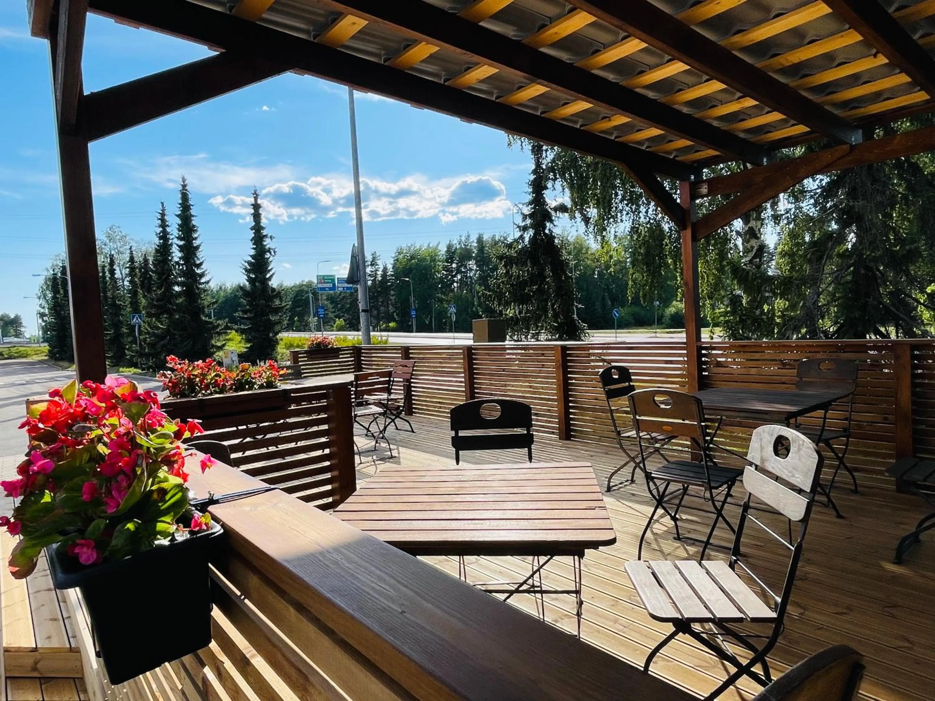 BBQ facilities in Hotel Jokipuisto