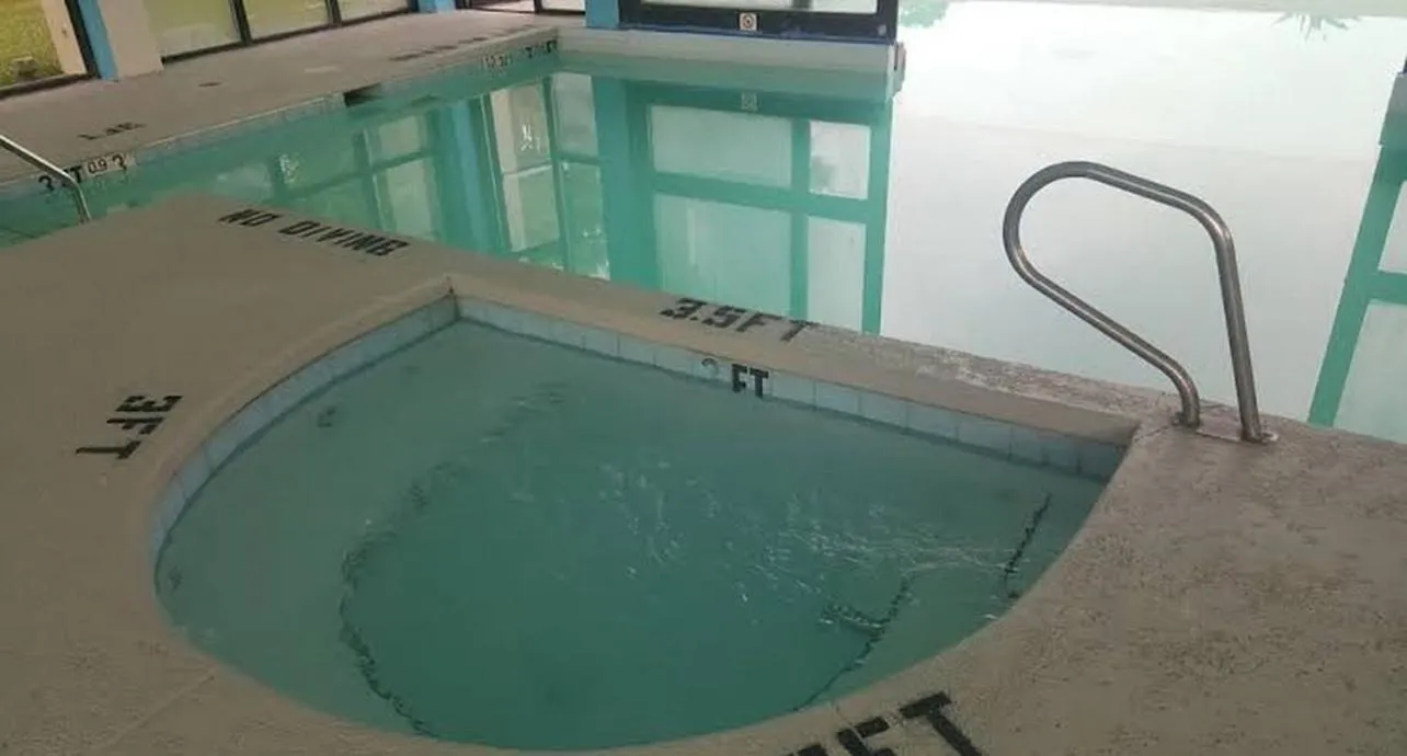 Spa and wellness centre/facilities in Econo Lodge Inn & Suites Norton - Wise South