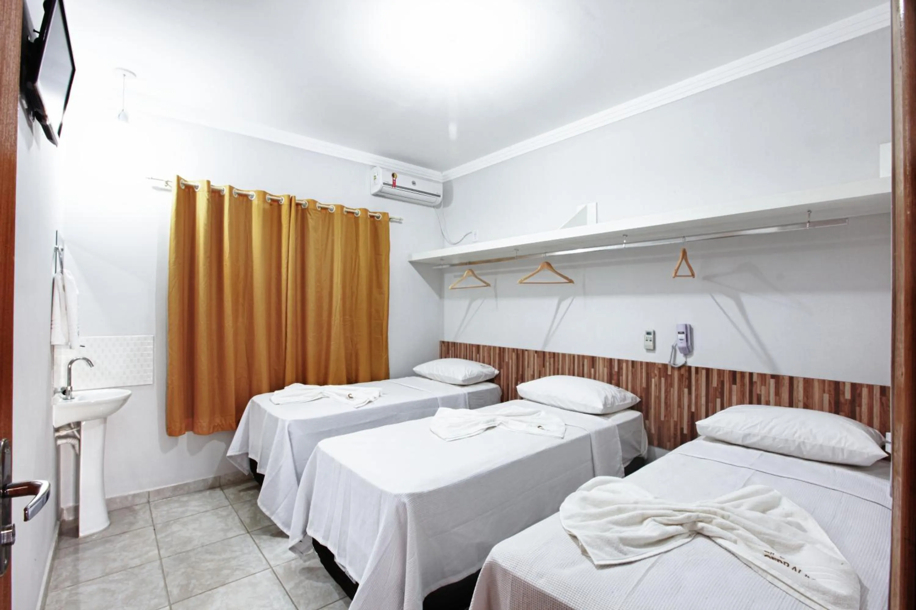 Bed in Hotel Cerrado
