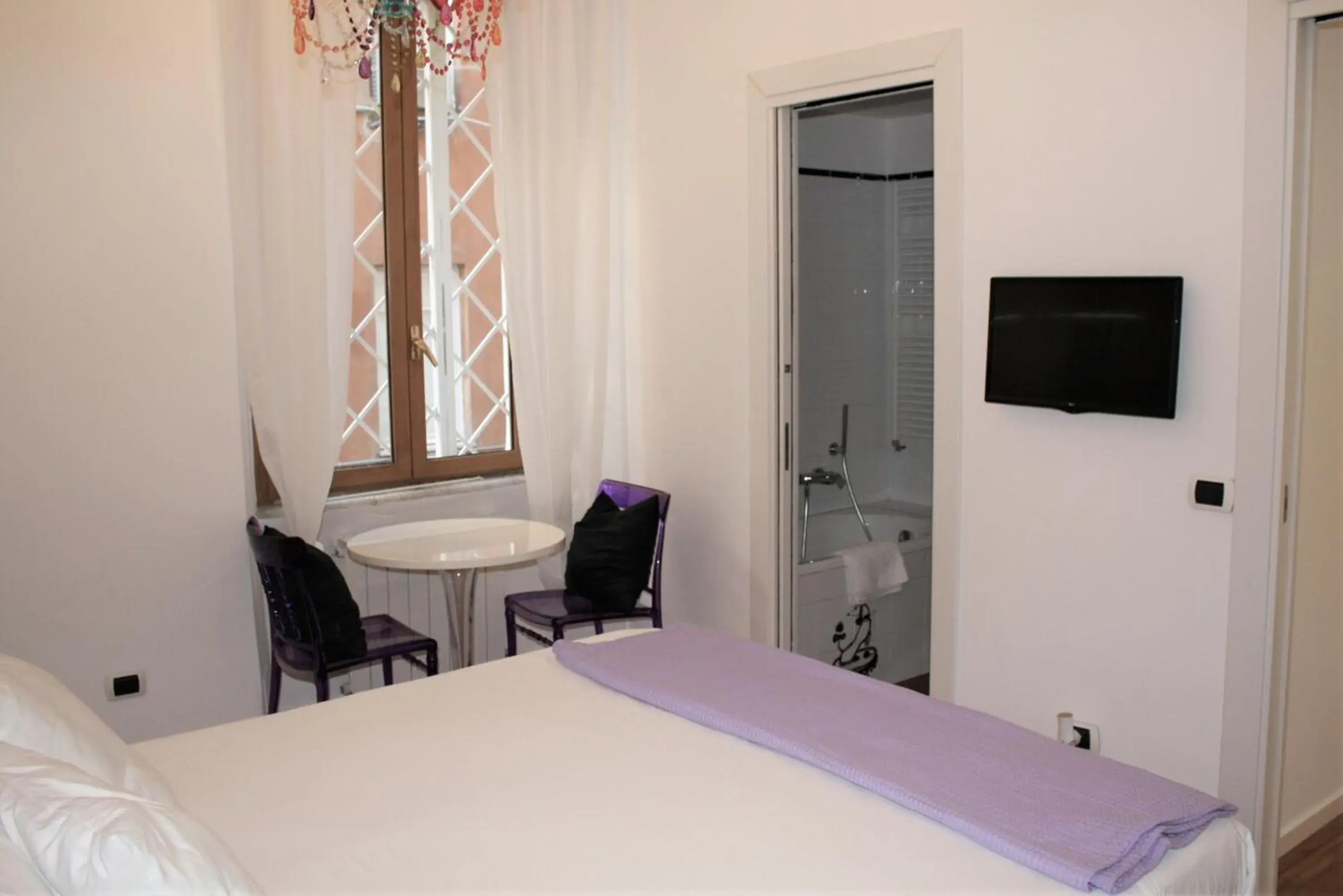 Two-Bedroom Apartment in Domus Caecilia - via Cola di Rienzo Two-Bedroom Apartment in Domus Caecilia - via Cola di Rienzo
