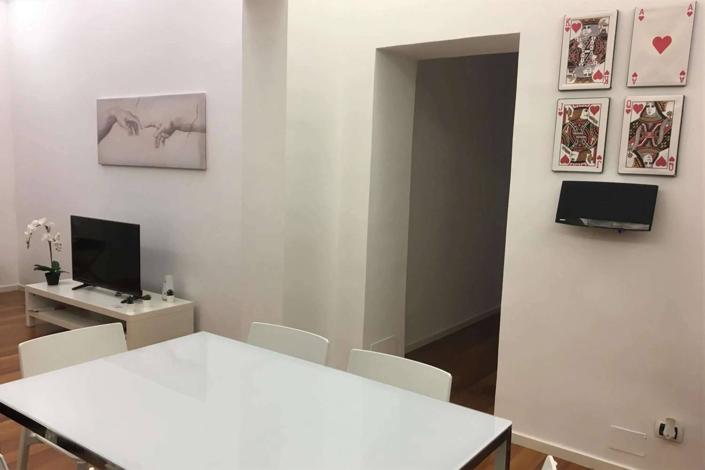 Seating area in Domus Caecilia - via Cola di Rienzo