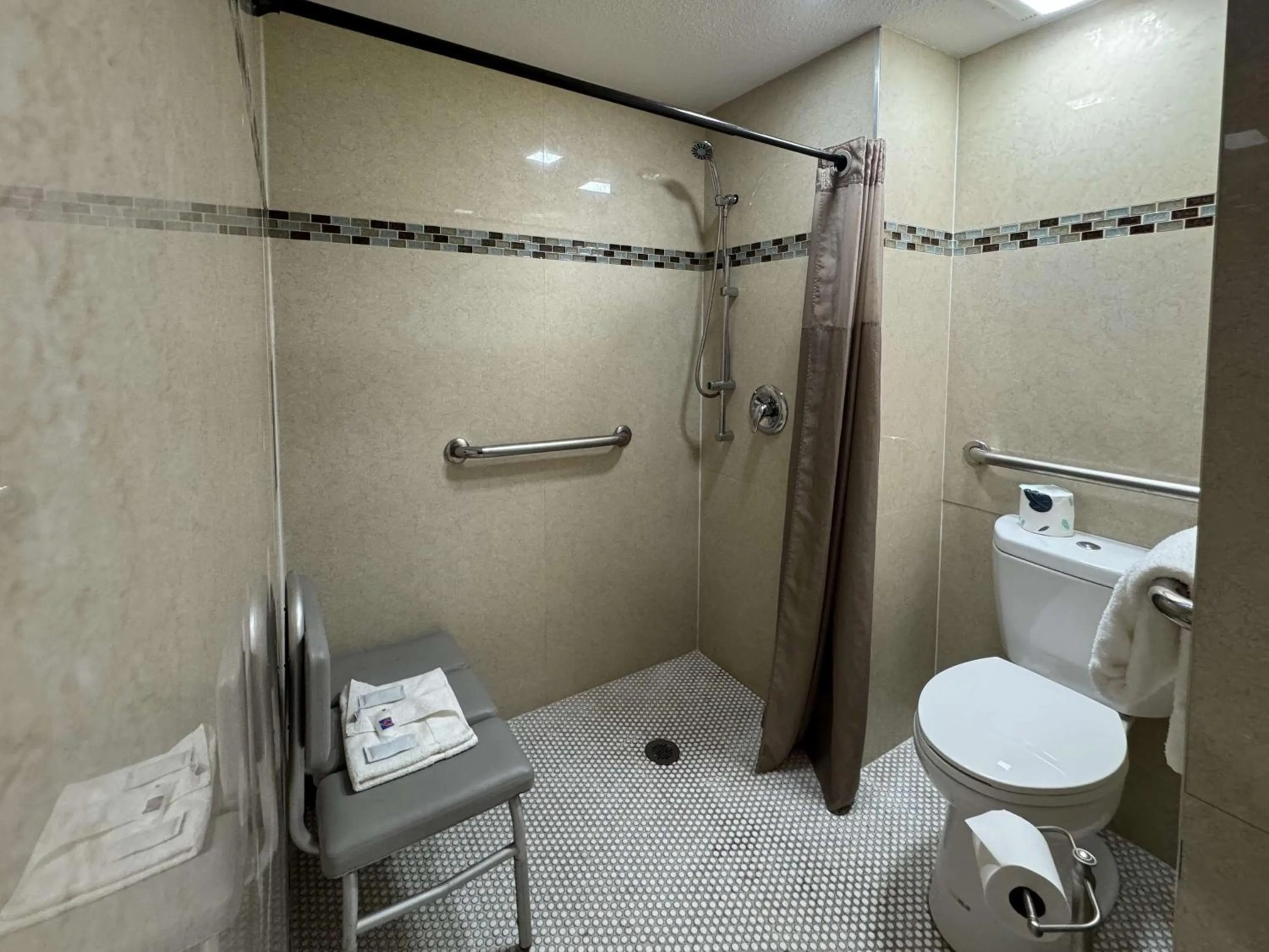 Bathroom in Motel 6 Englewood, FL