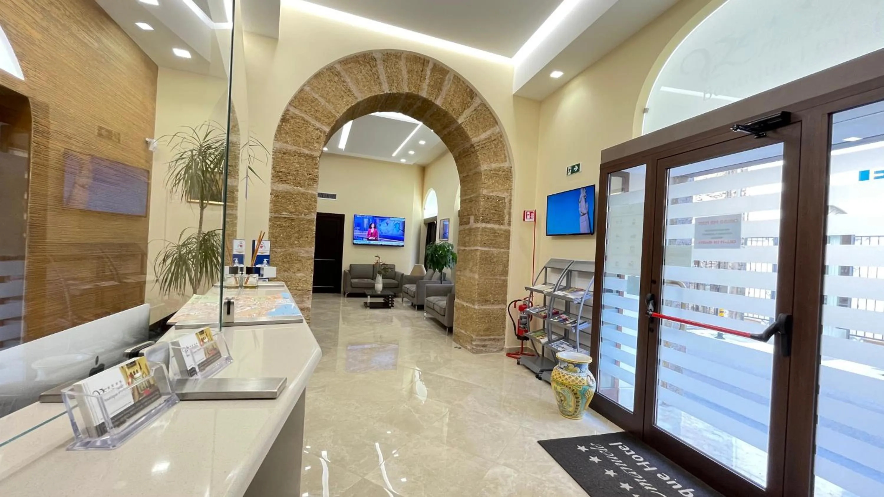 Living room in Vittorio Emanuele Boutique Hotel